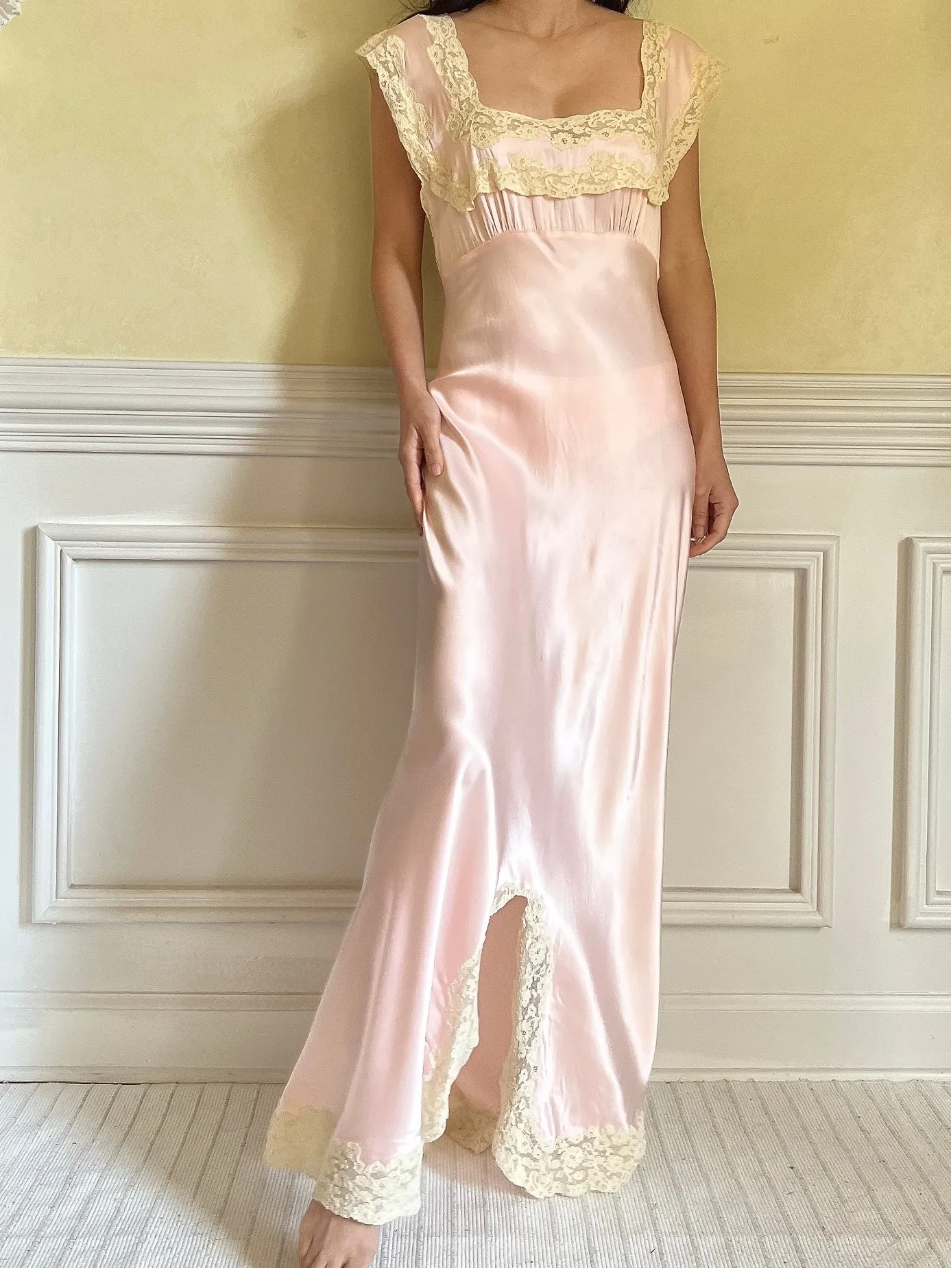 1930s Peach Satin Slip Dress - XS