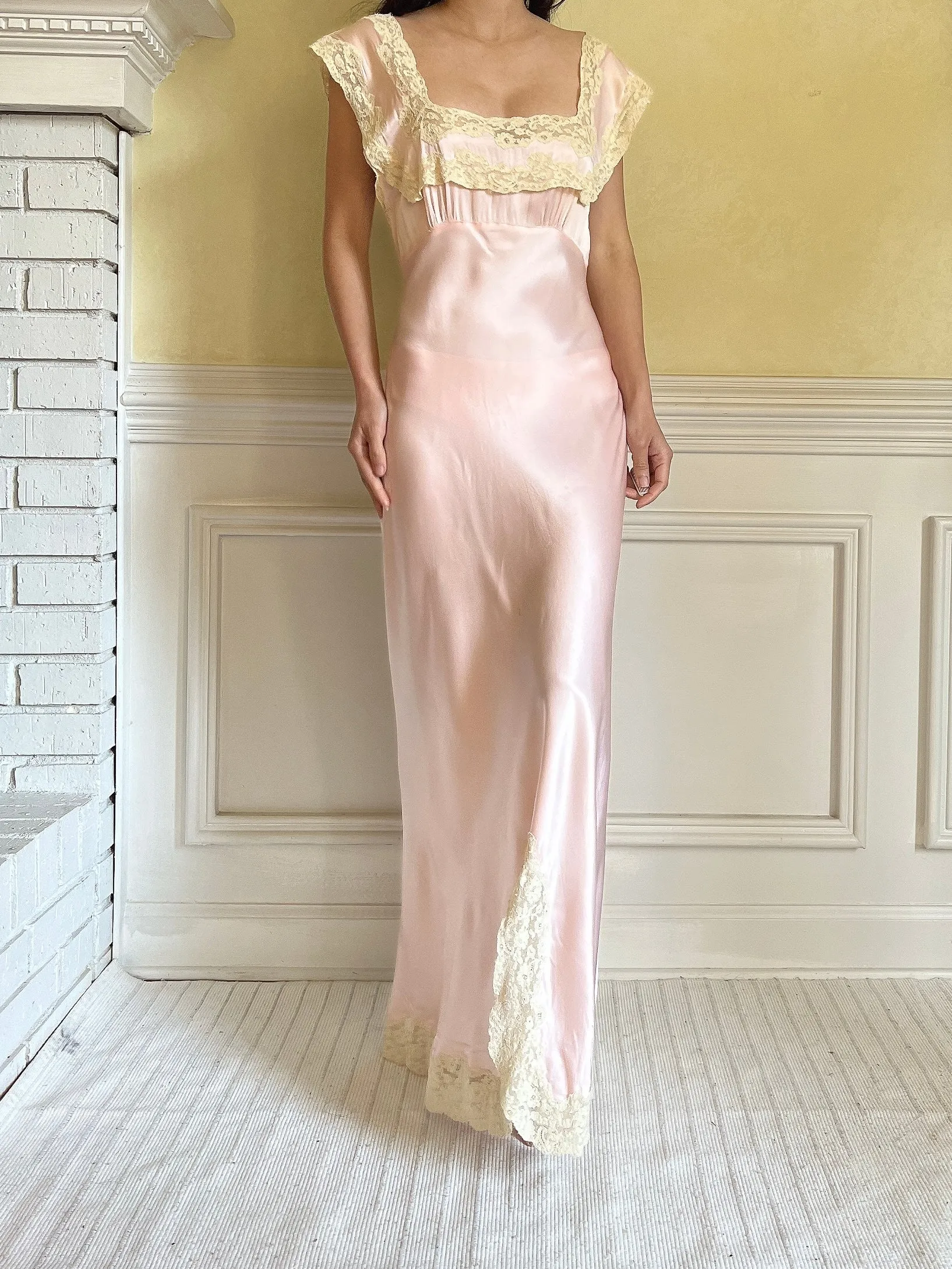1930s Peach Satin Slip Dress - XS