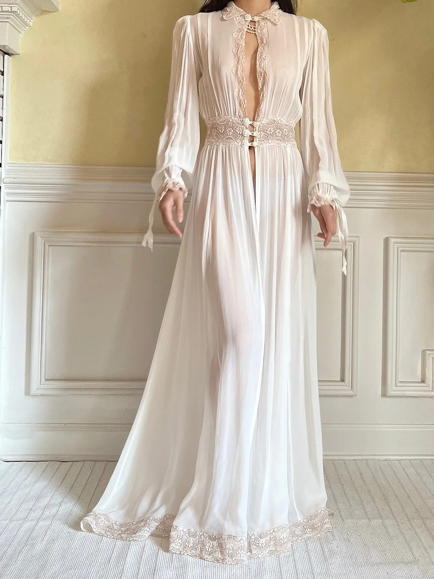 1930s Poet Sleeve Dressing Gown - XS