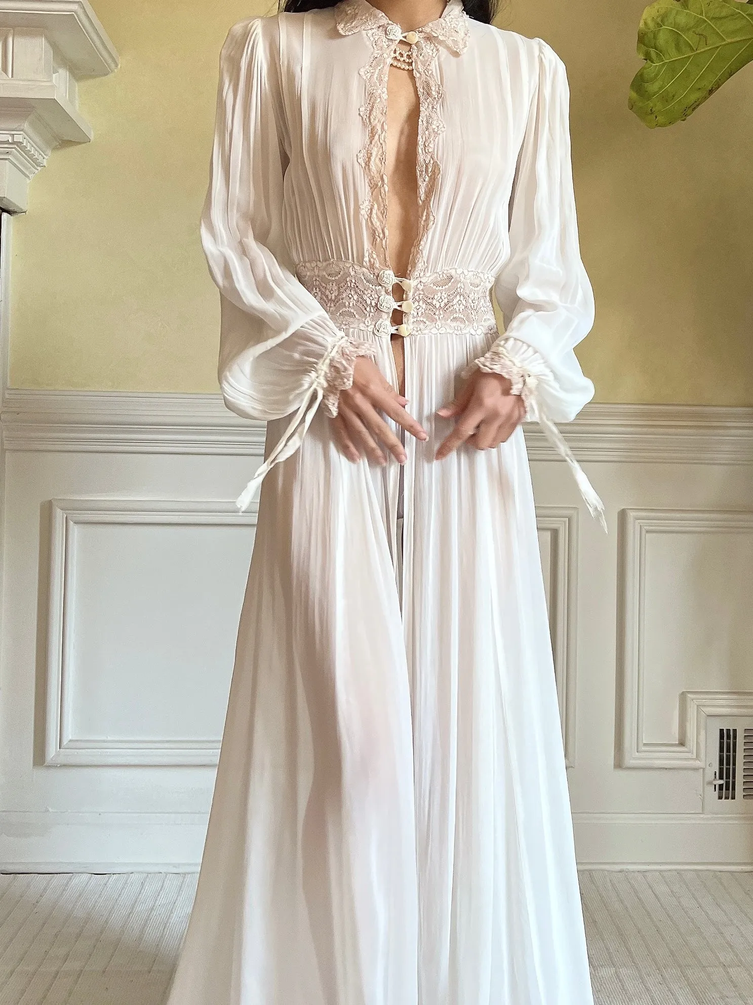 1930s Poet Sleeve Dressing Gown - XS