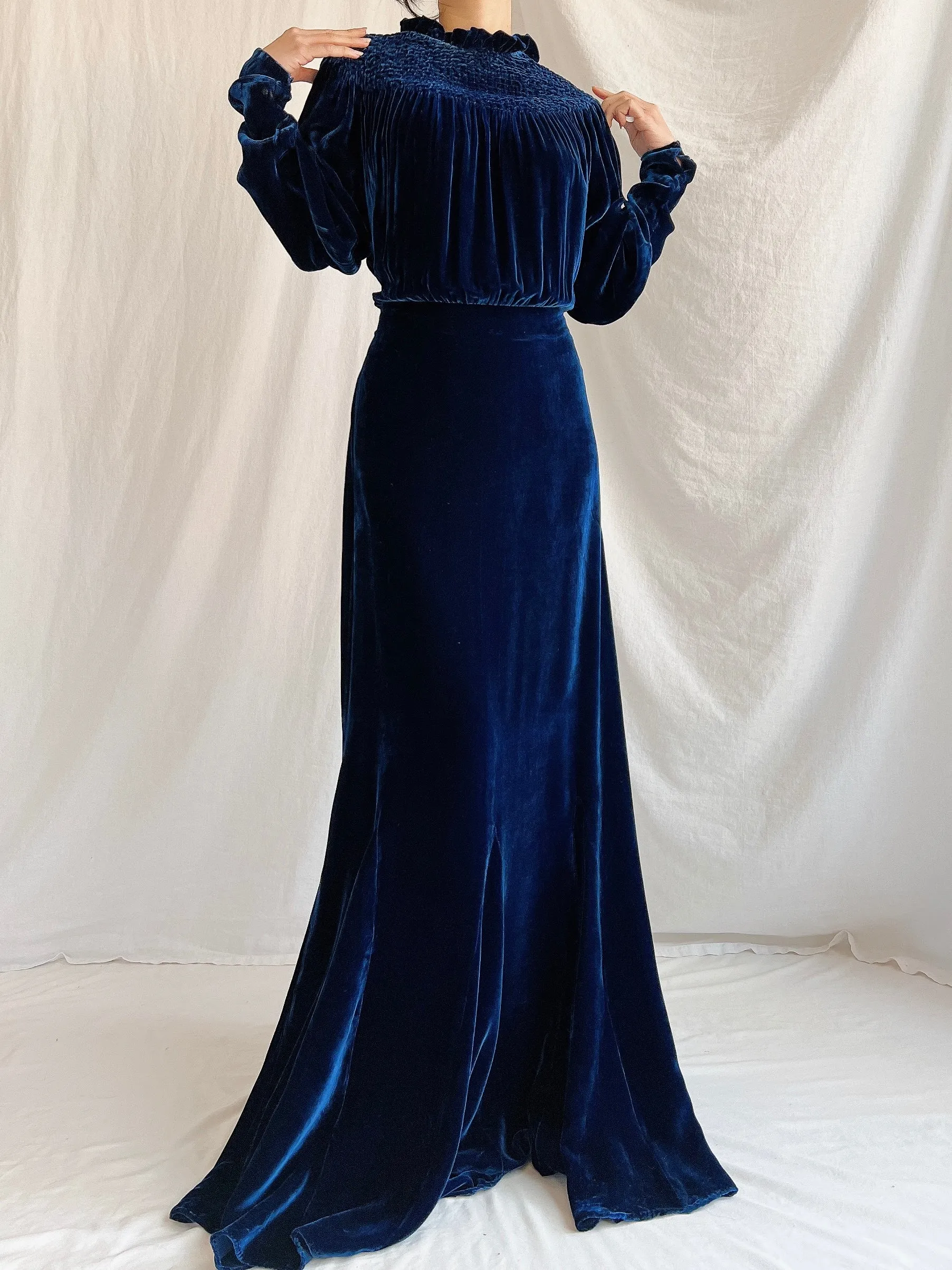 1930s Sapphire Silk Velvet Gown - M