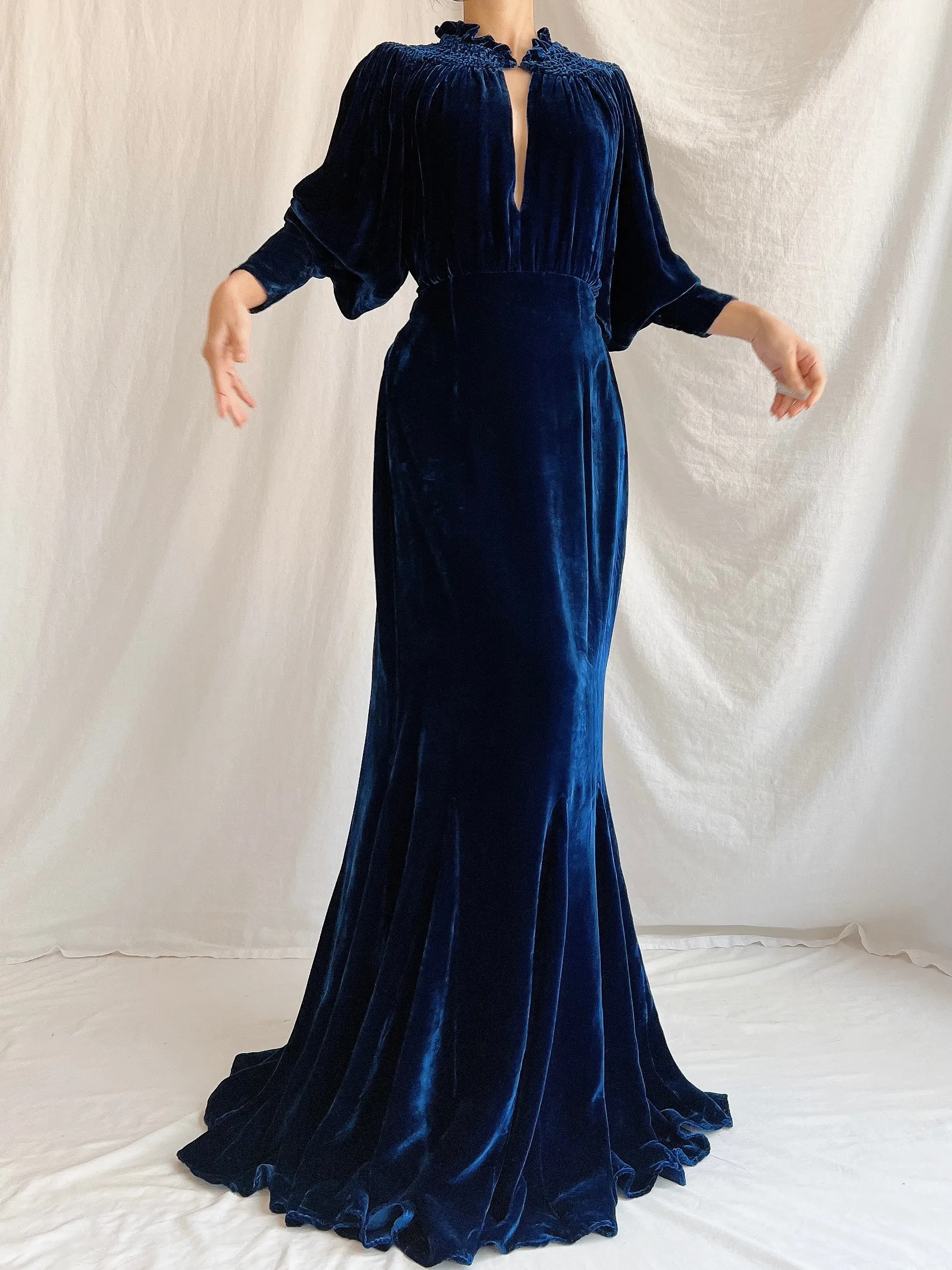 1930s Sapphire Silk Velvet Gown - M