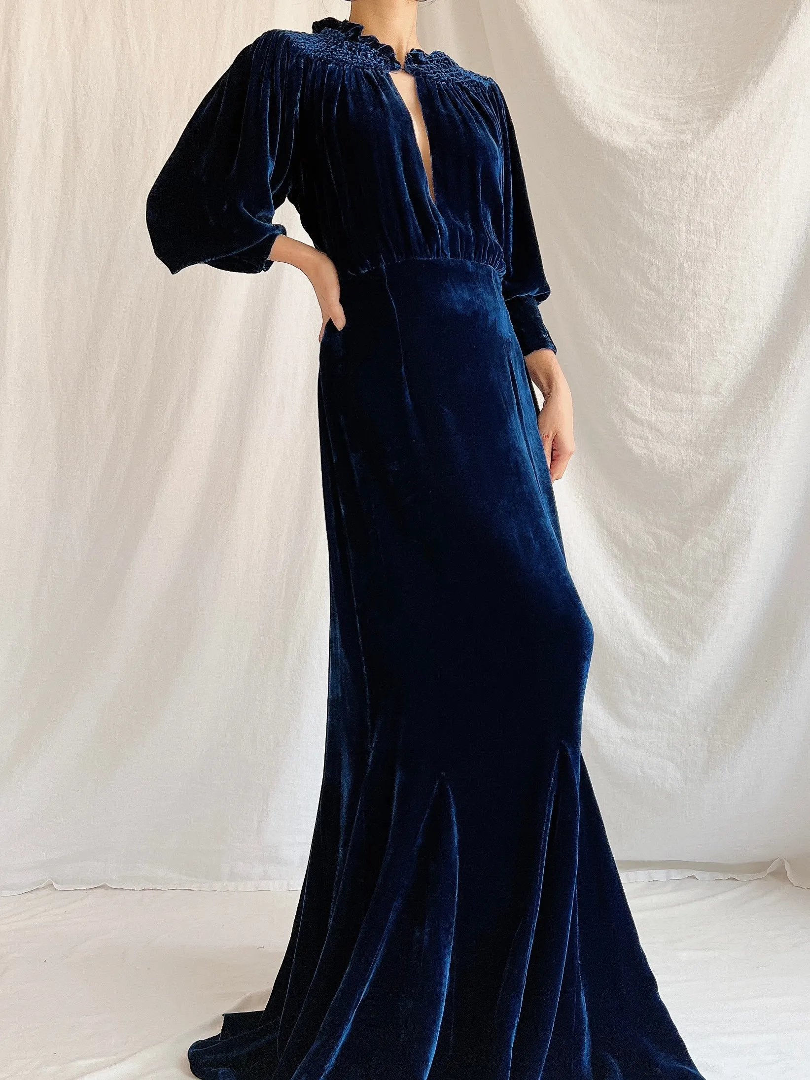 1930s Sapphire Silk Velvet Gown - M