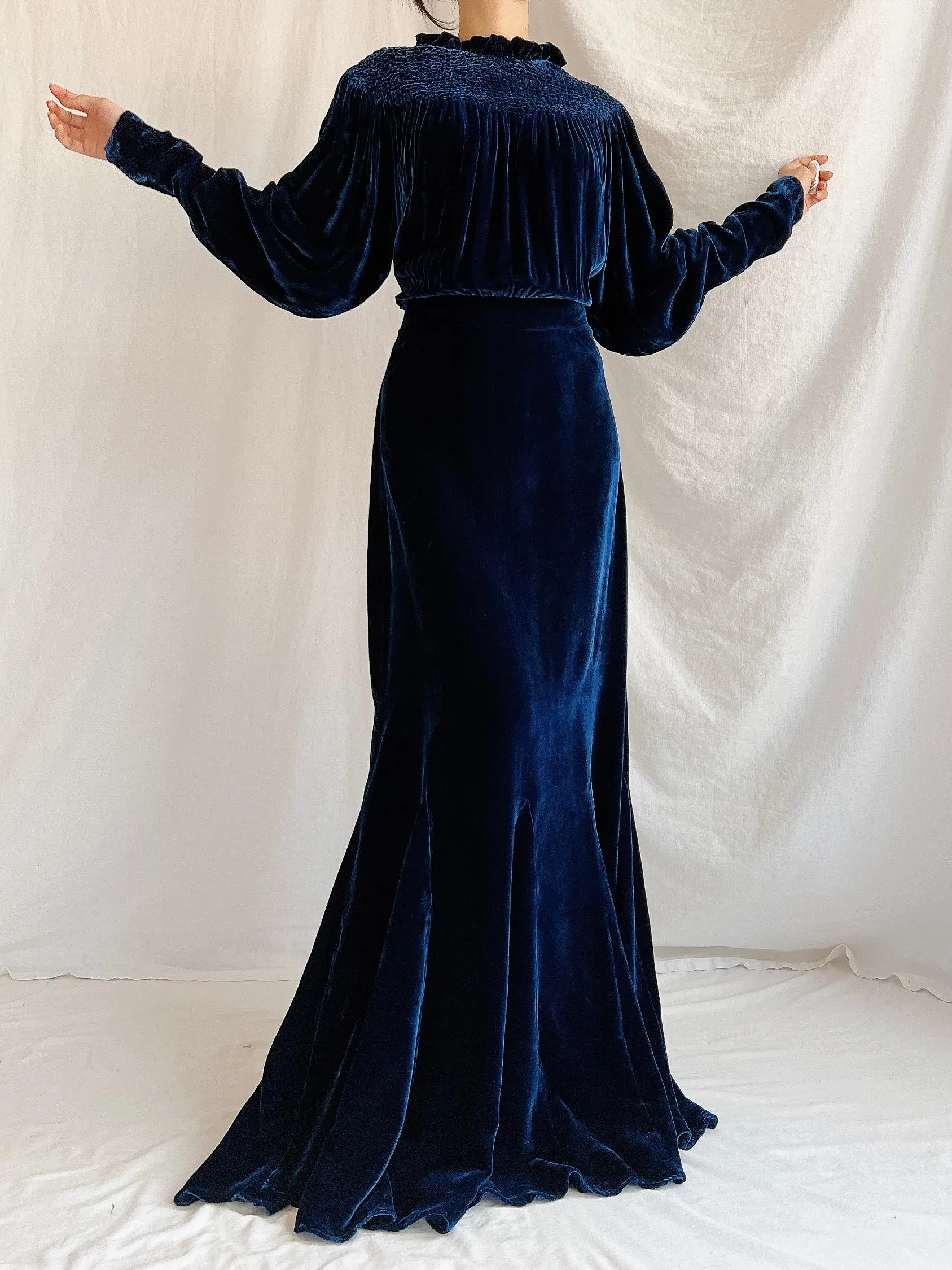1930s Sapphire Silk Velvet Gown - M