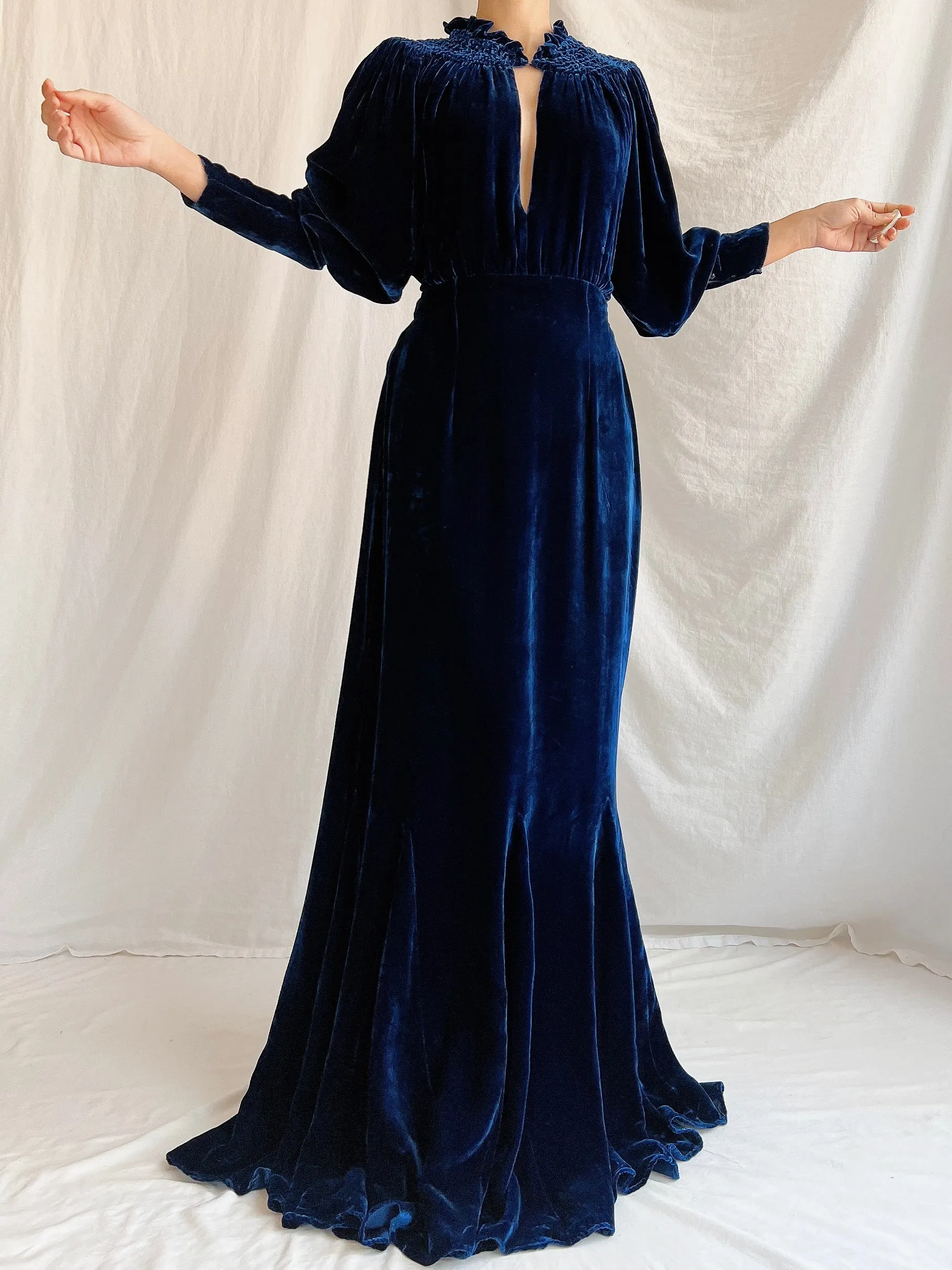 1930s Sapphire Silk Velvet Gown - M