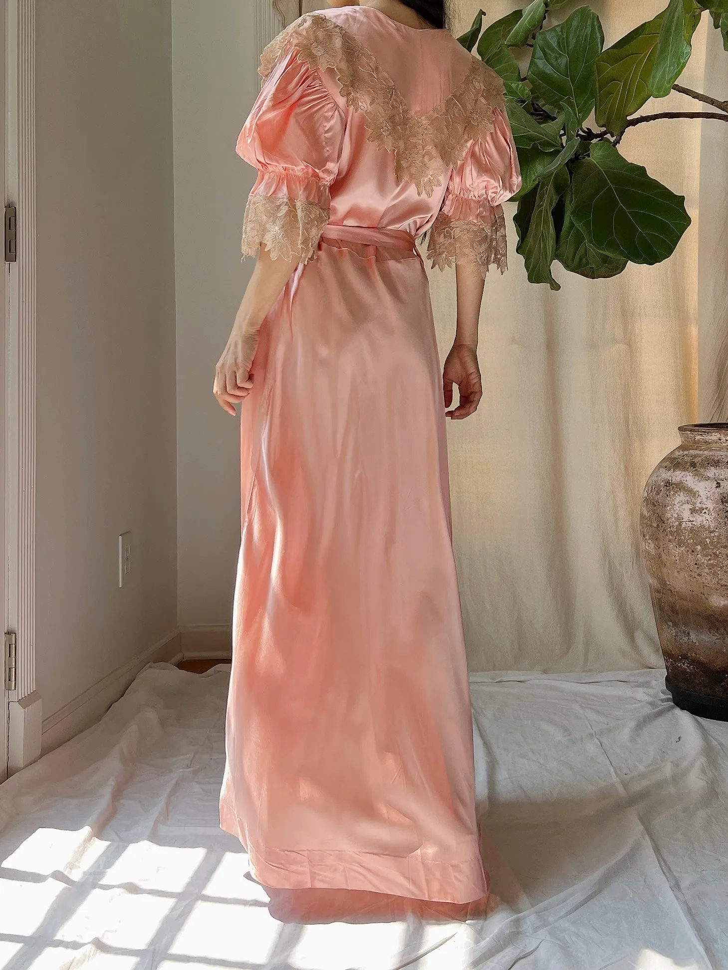 1930s Satin Puff Sleeve Dressing Gown - S