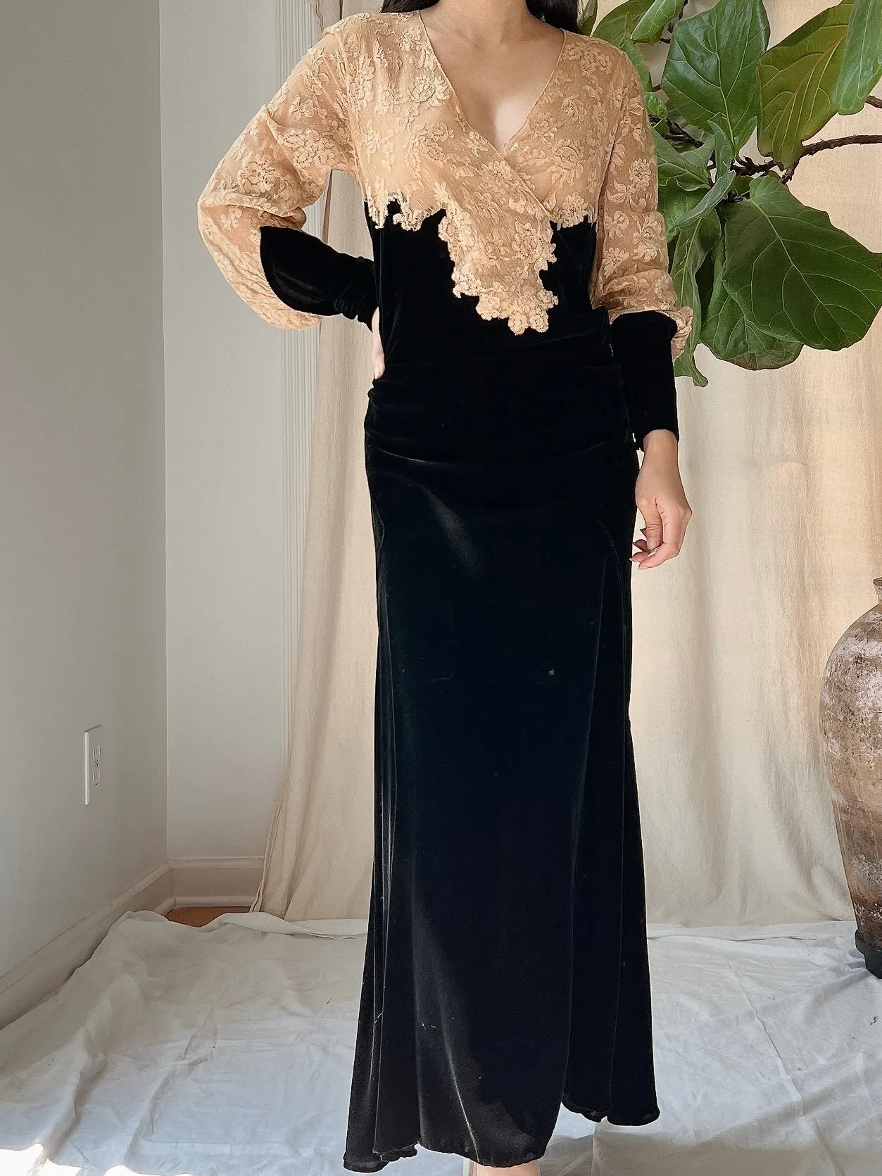 1930s Silk Velvet and Lace Gown - M