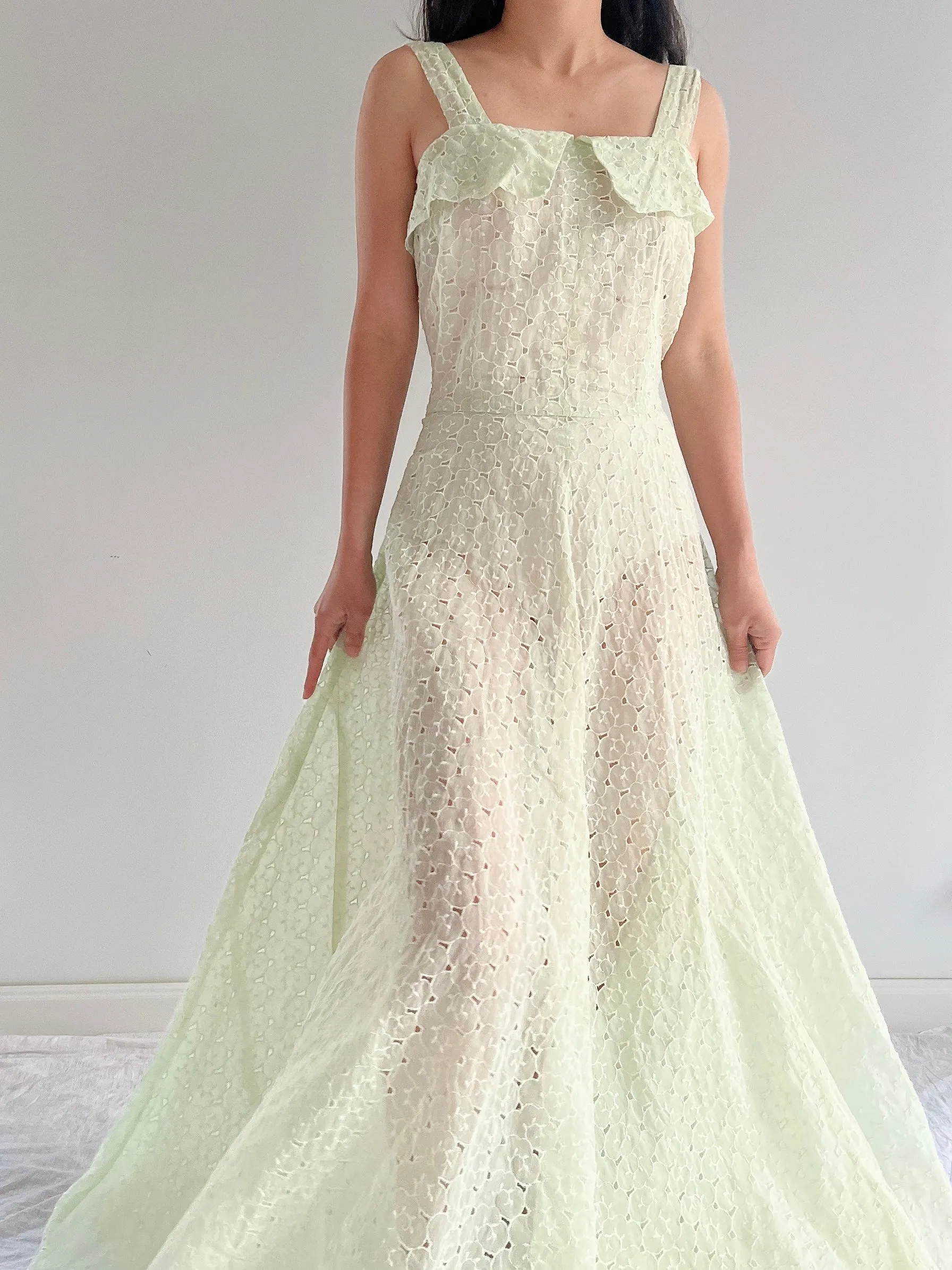 1940s/50s Mint Green Organdy Eyelet Gown - M
