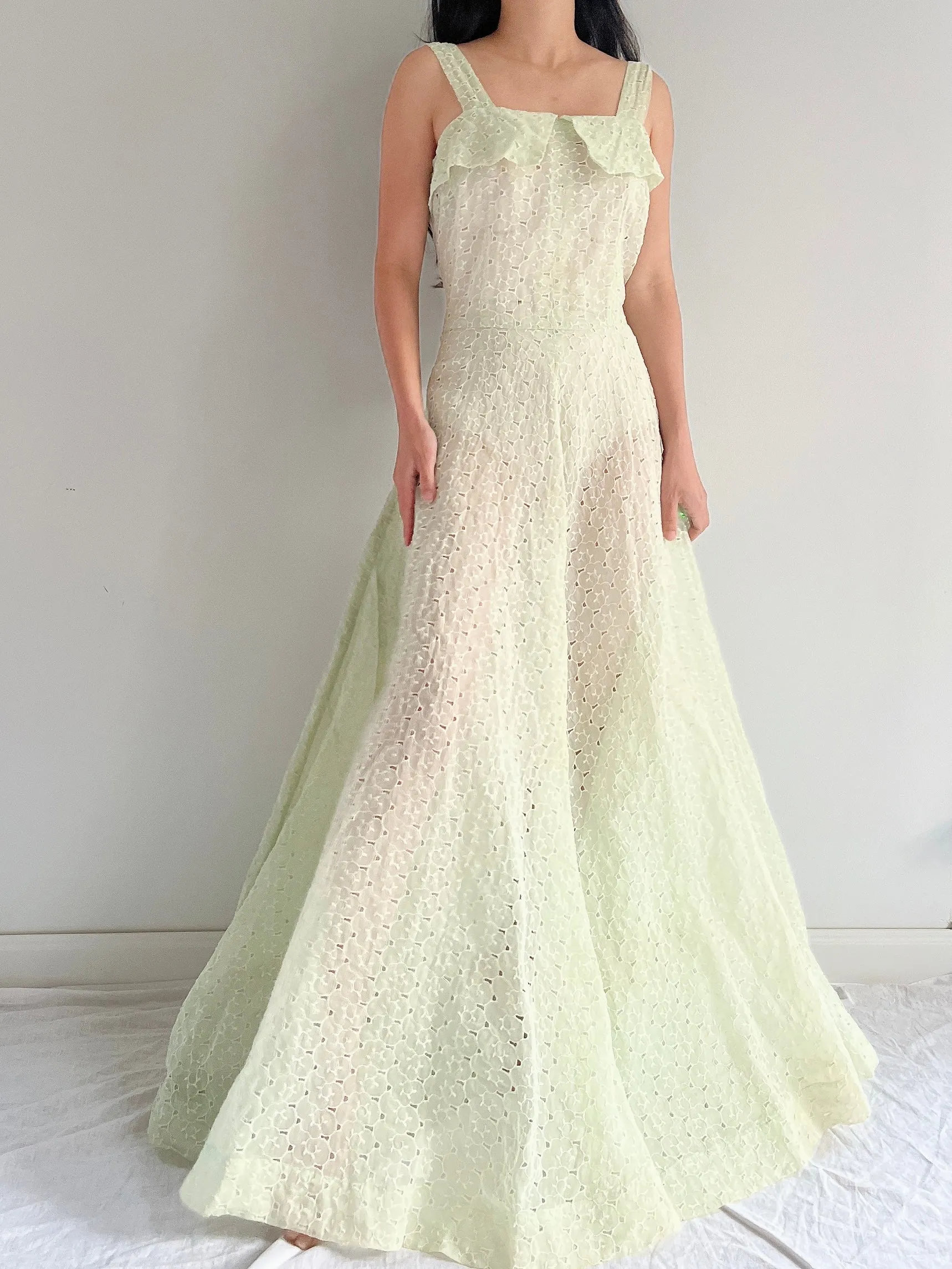 1940s/50s Mint Green Organdy Eyelet Gown - M