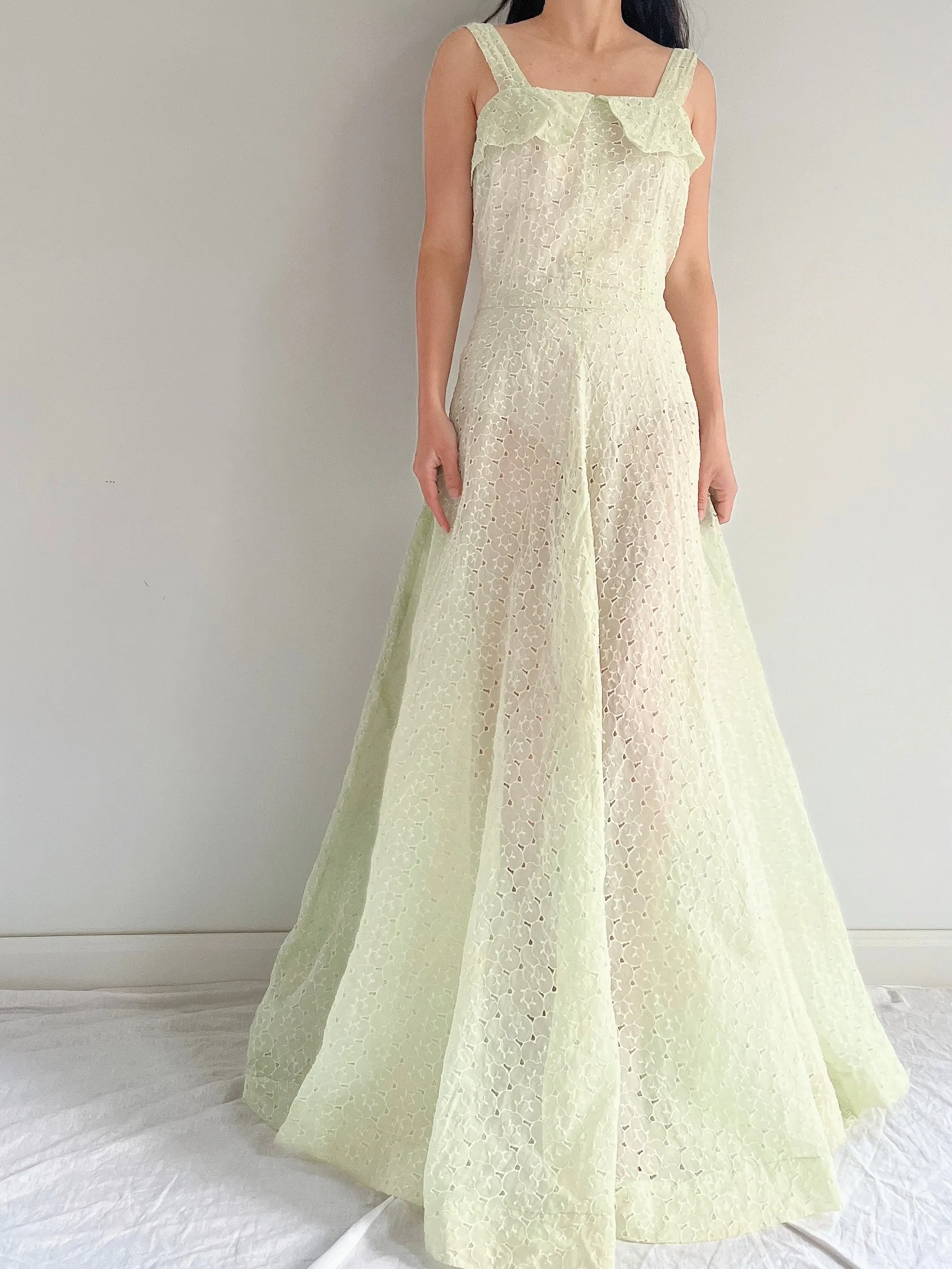 1940s/50s Mint Green Organdy Eyelet Gown - M