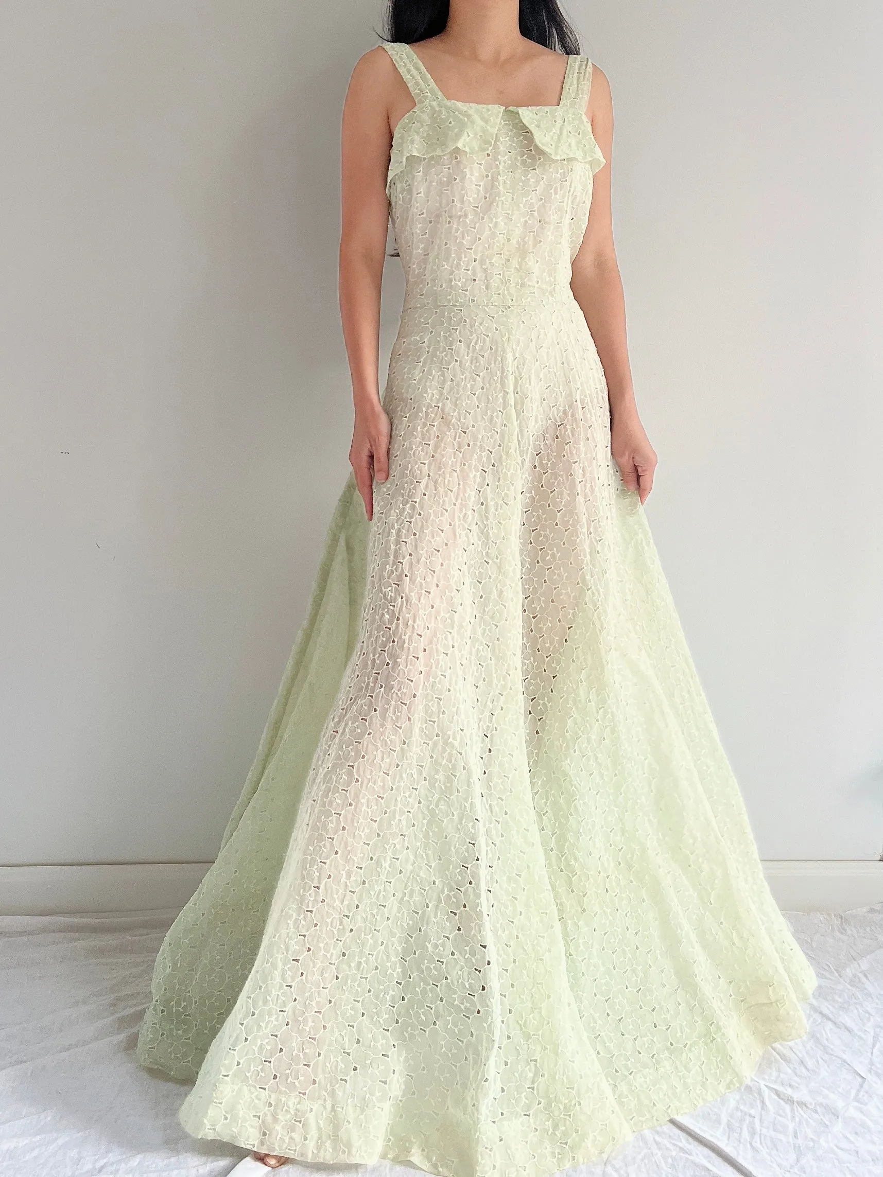 1940s/50s Mint Green Organdy Eyelet Gown - M