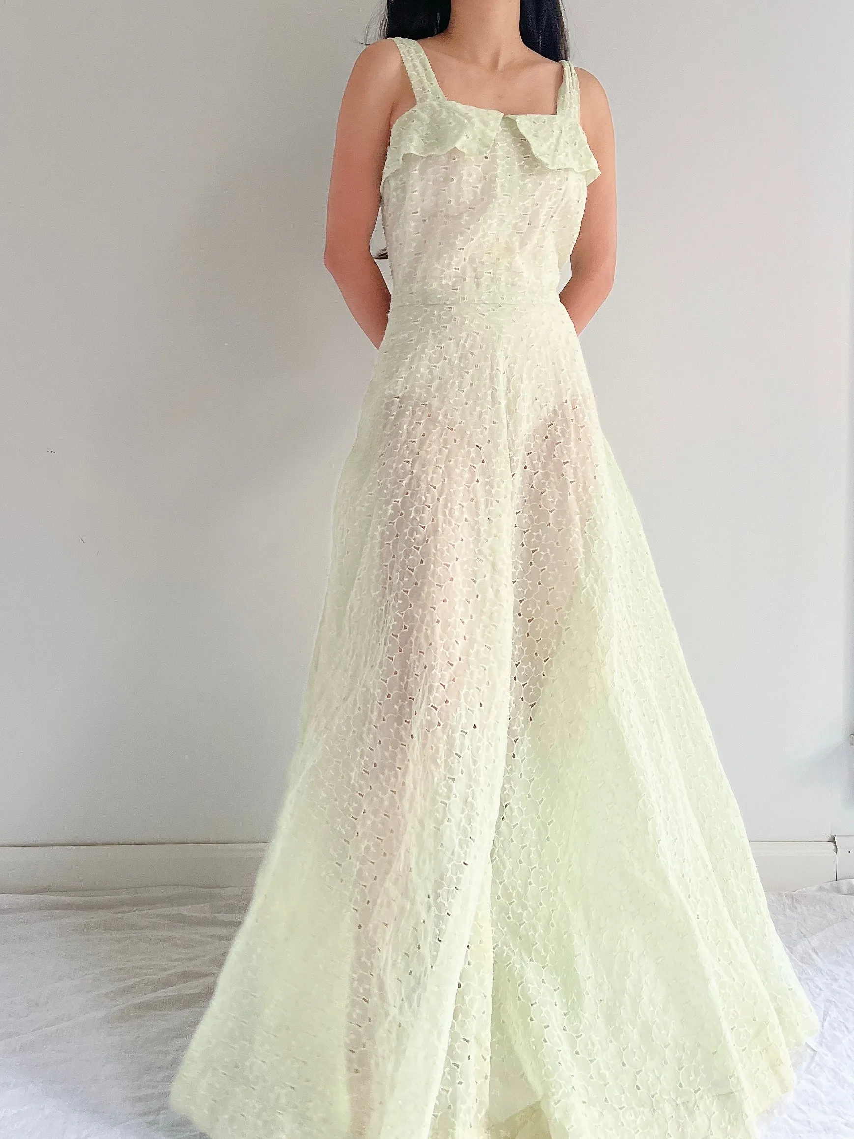 1940s/50s Mint Green Organdy Eyelet Gown - M