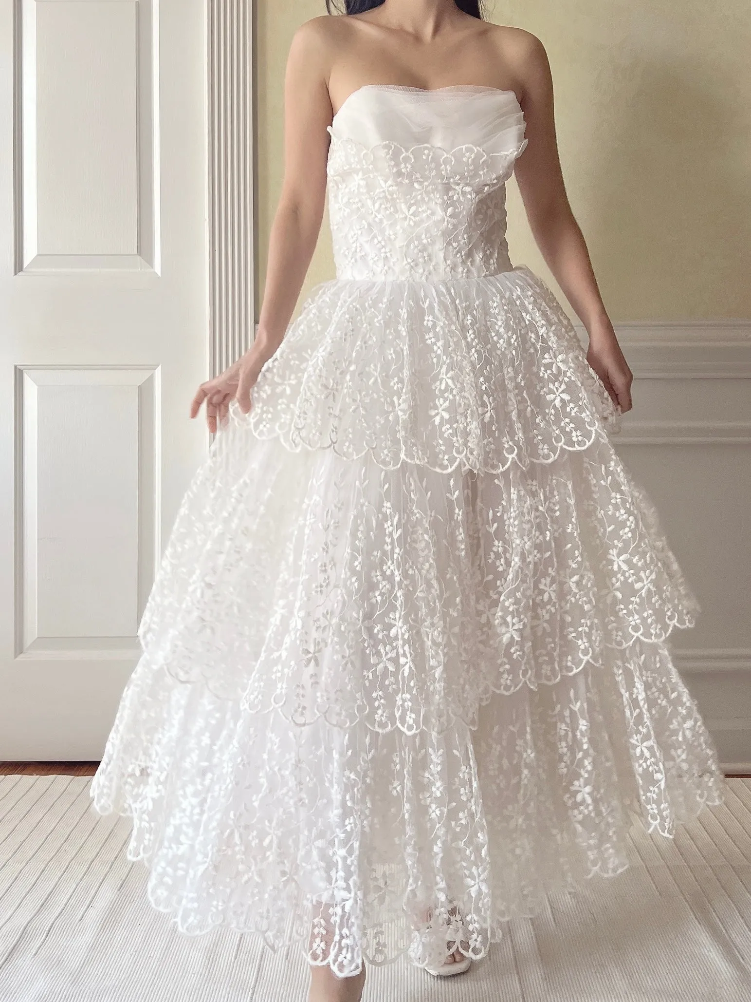 1950s Sweetheart Embroidered Lace Dress - XS