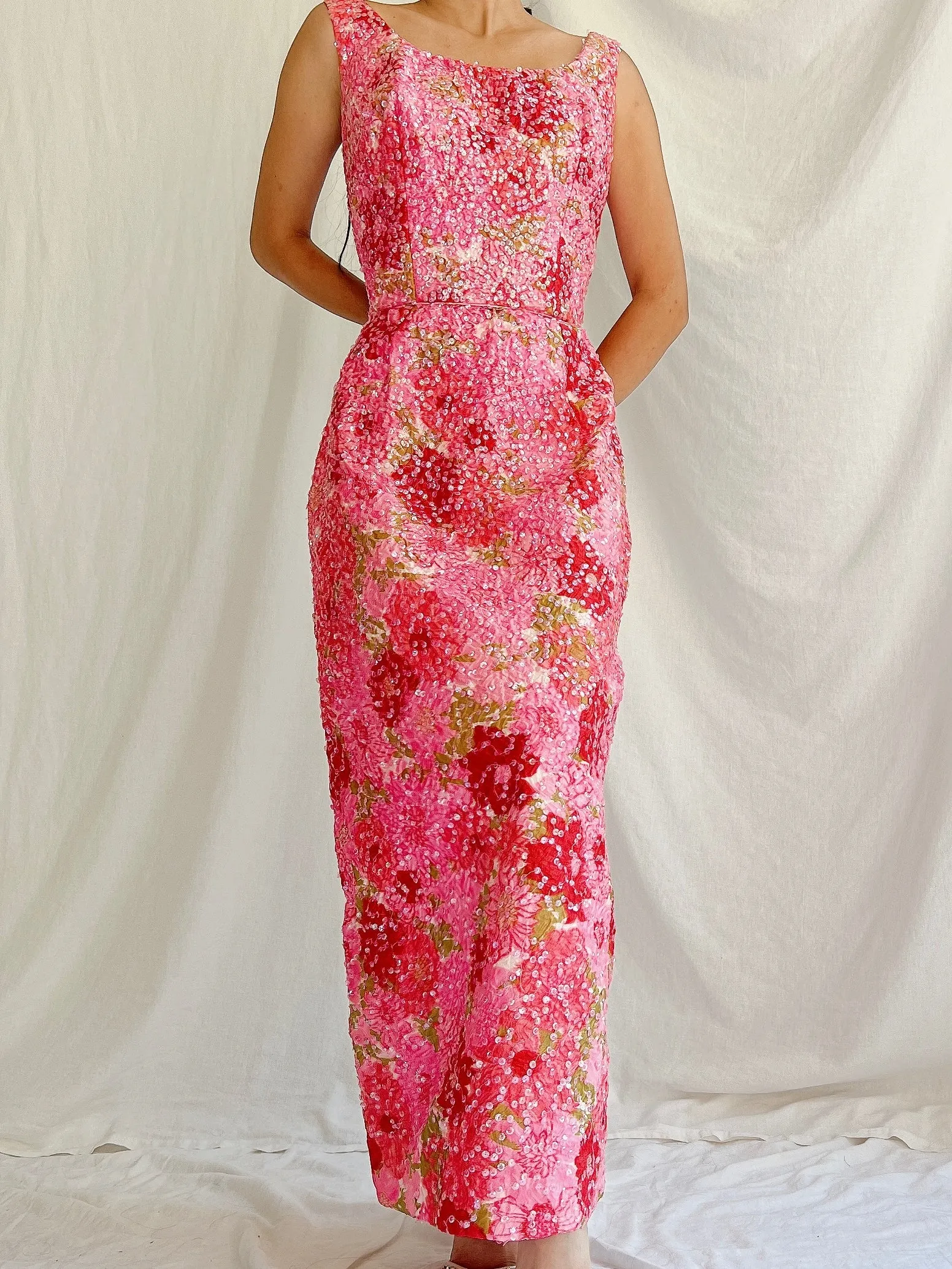 1960s Floral Sequins Wiggle Dress - M