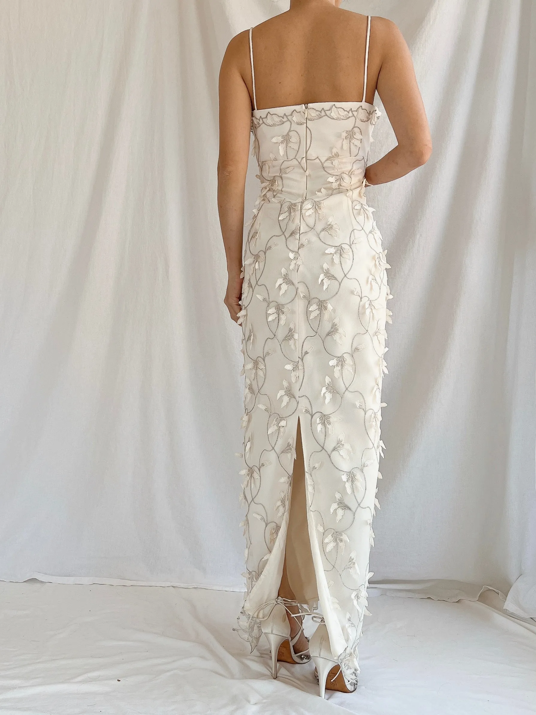 1990s 3D Floral Applique Tulle Gown - M