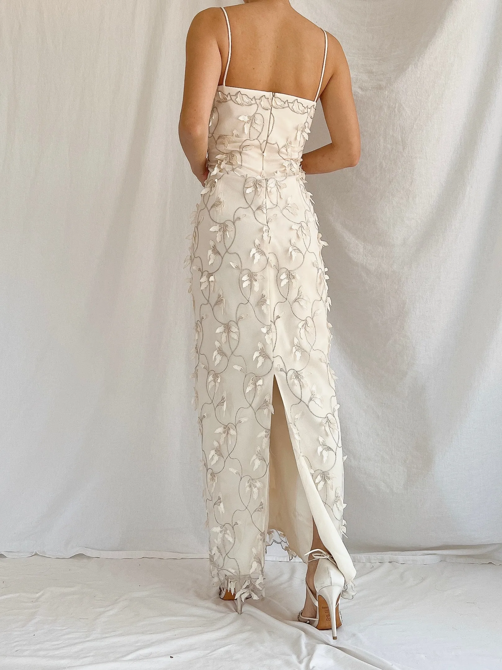 1990s 3D Floral Applique Tulle Gown - M