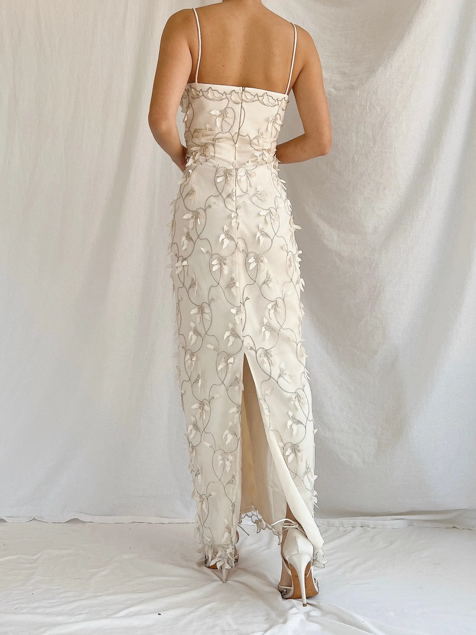 1990s 3D Floral Applique Tulle Gown - M