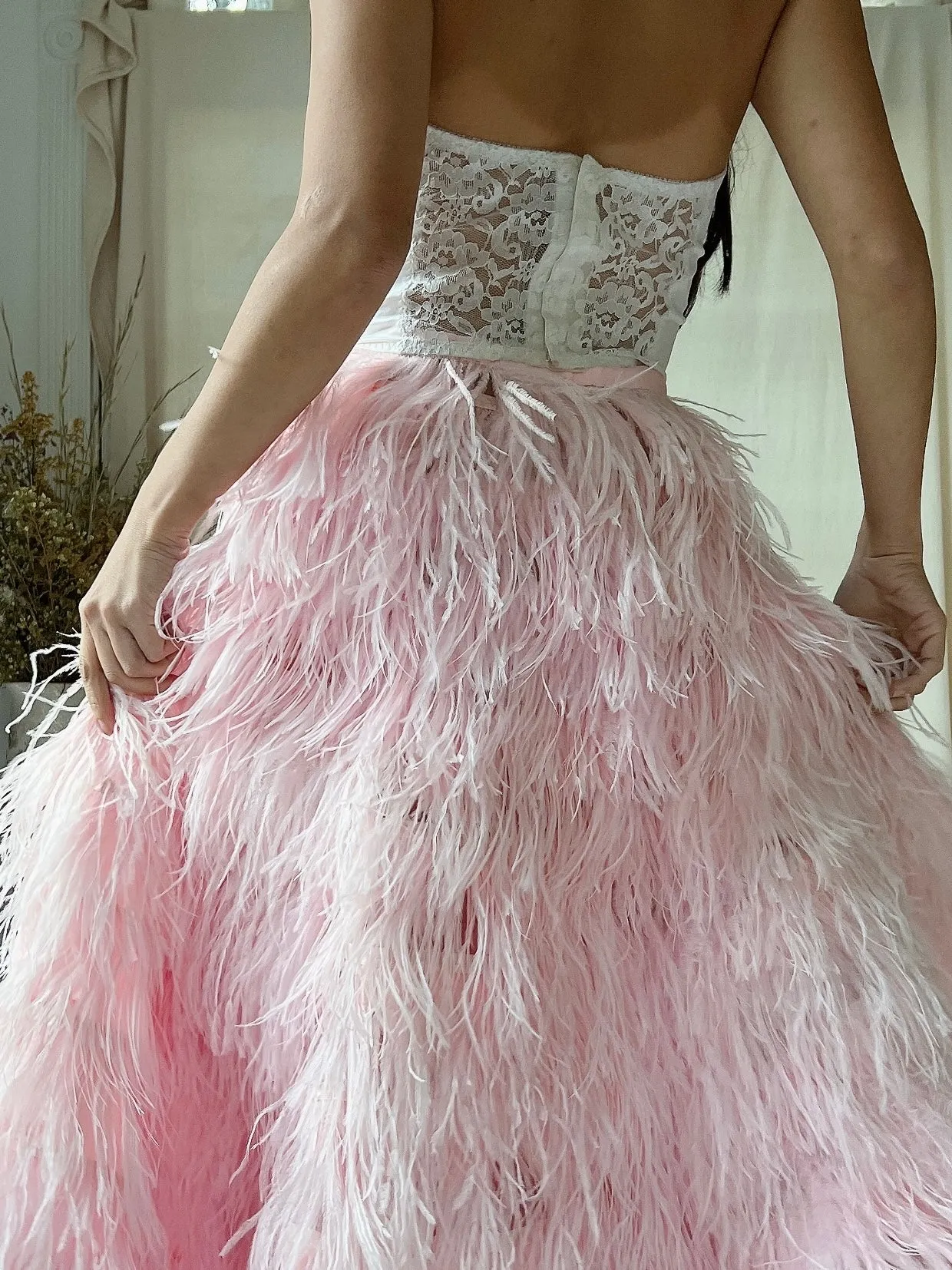 1990s Pink Feather Skirt with Elastic Waist - XS-L