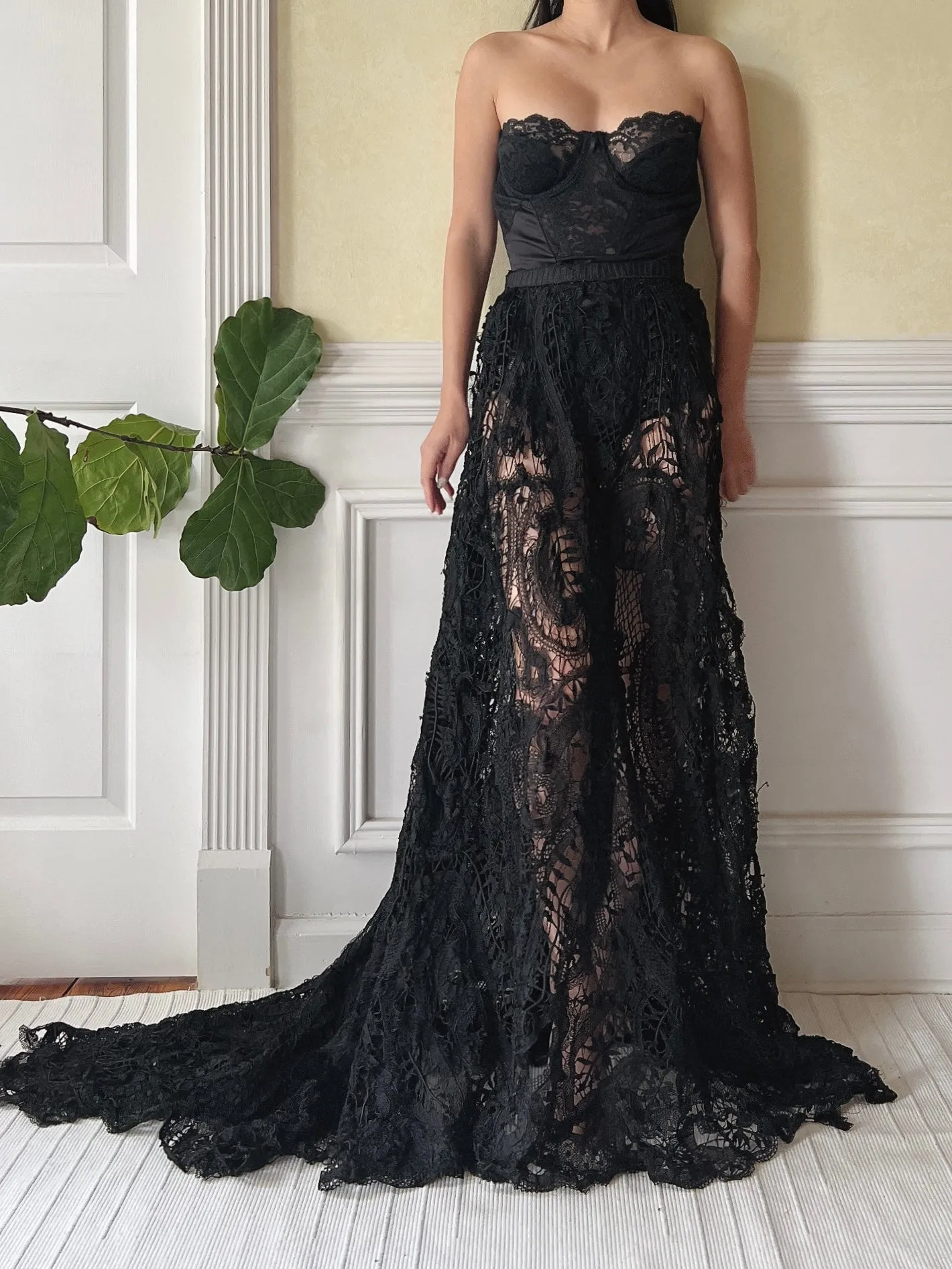 Antique Crochet Lace Skirt - M