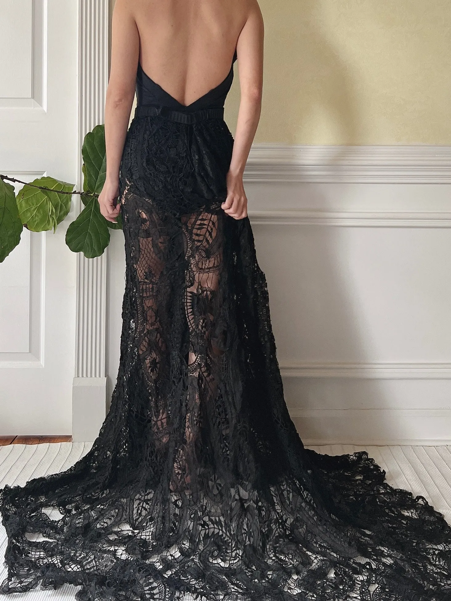 Antique Crochet Lace Skirt - M