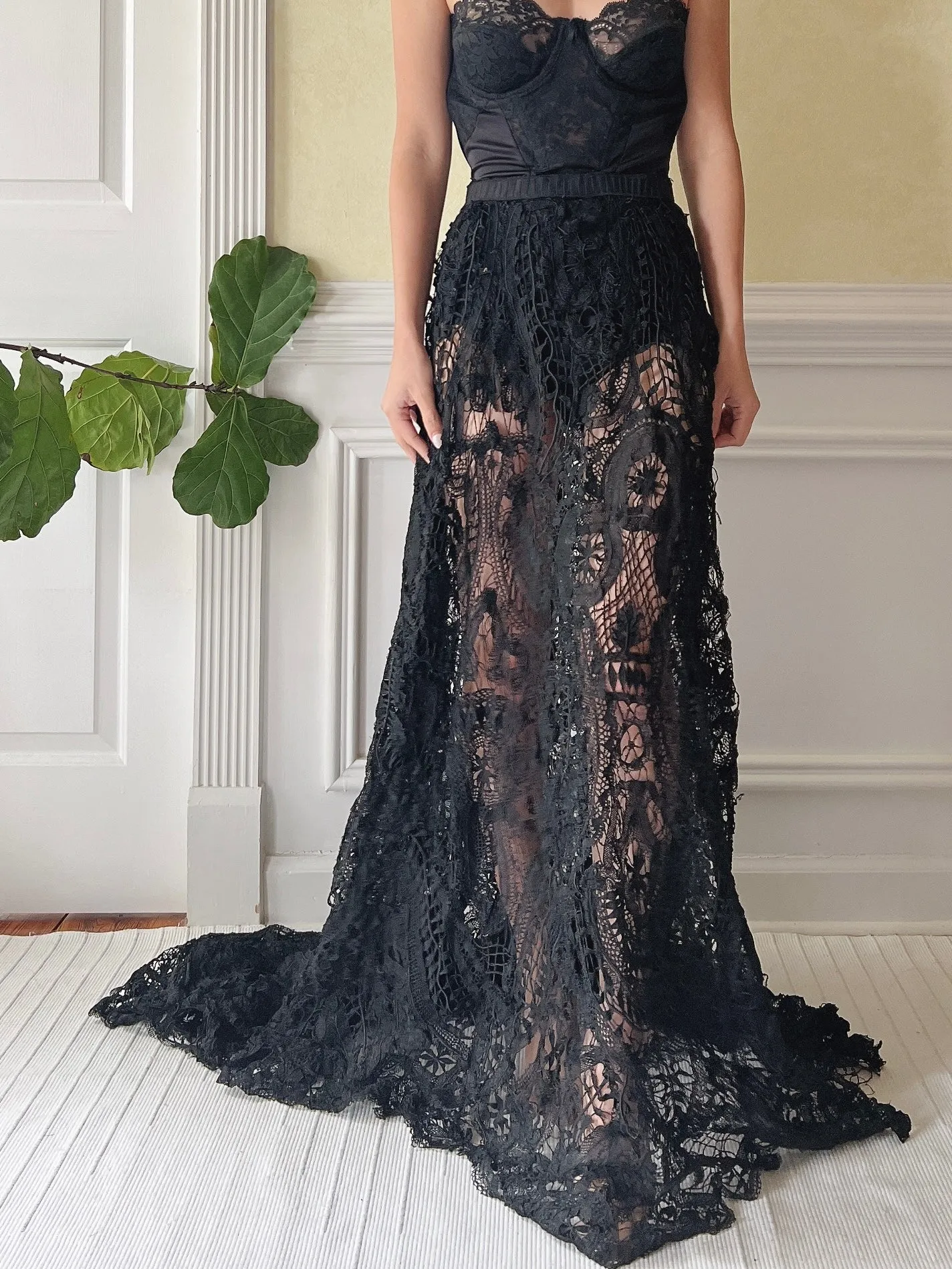 Antique Crochet Lace Skirt - M
