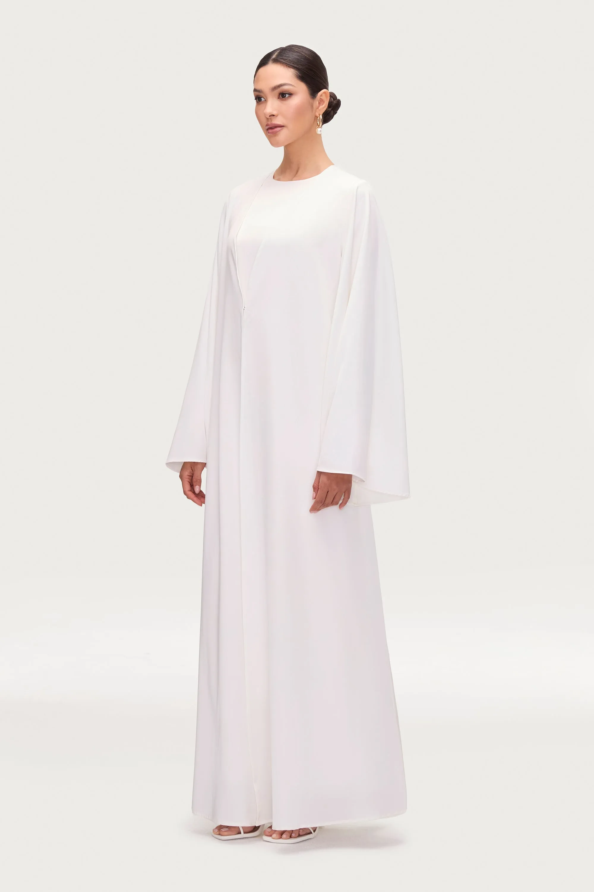 Arwa Flare Sleeve Open Abaya - White