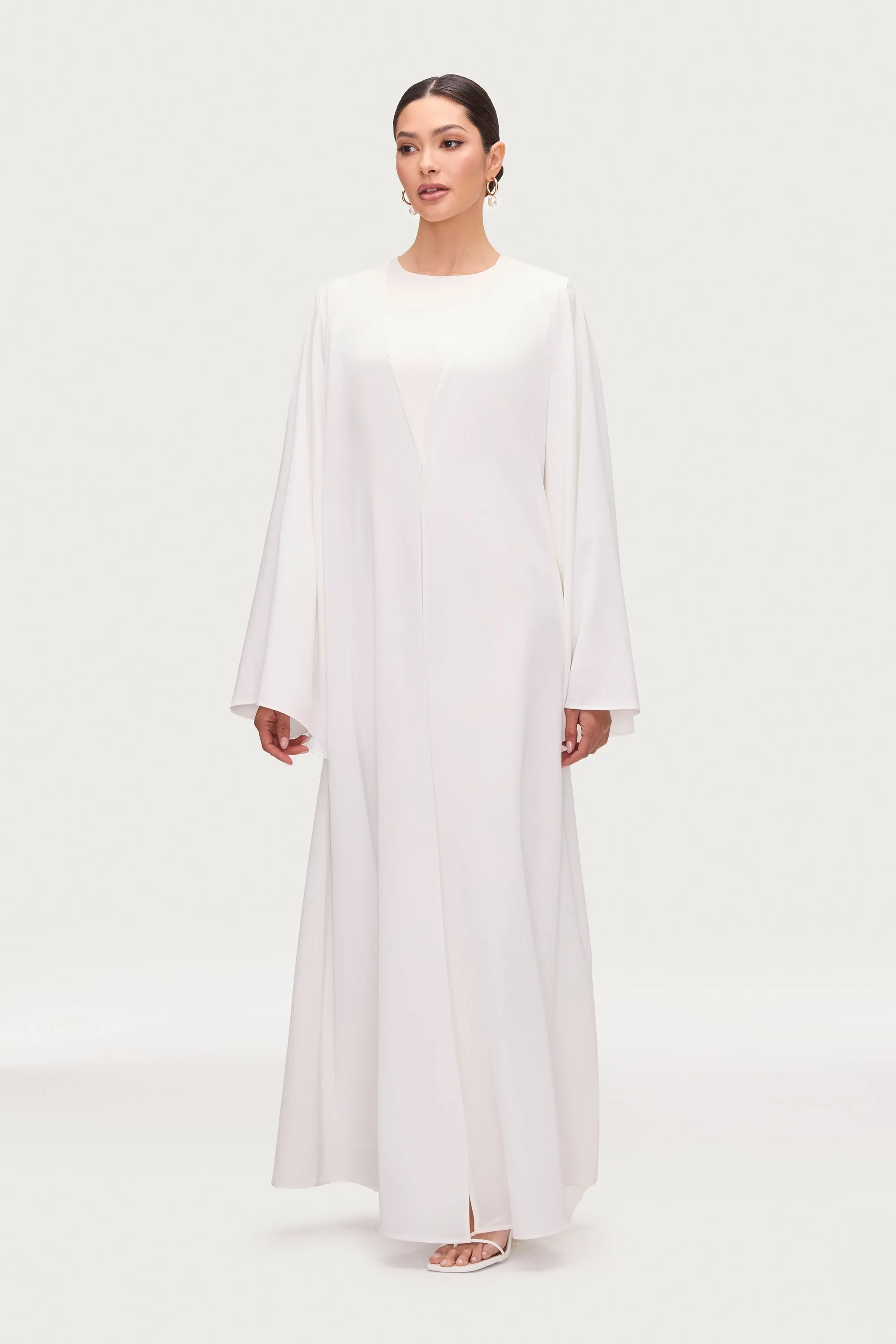 Arwa Flare Sleeve Open Abaya - White