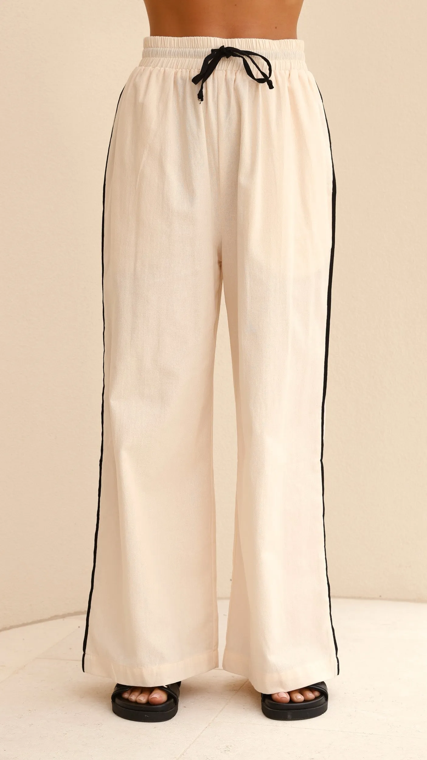 Basima Pants - Beige / Black