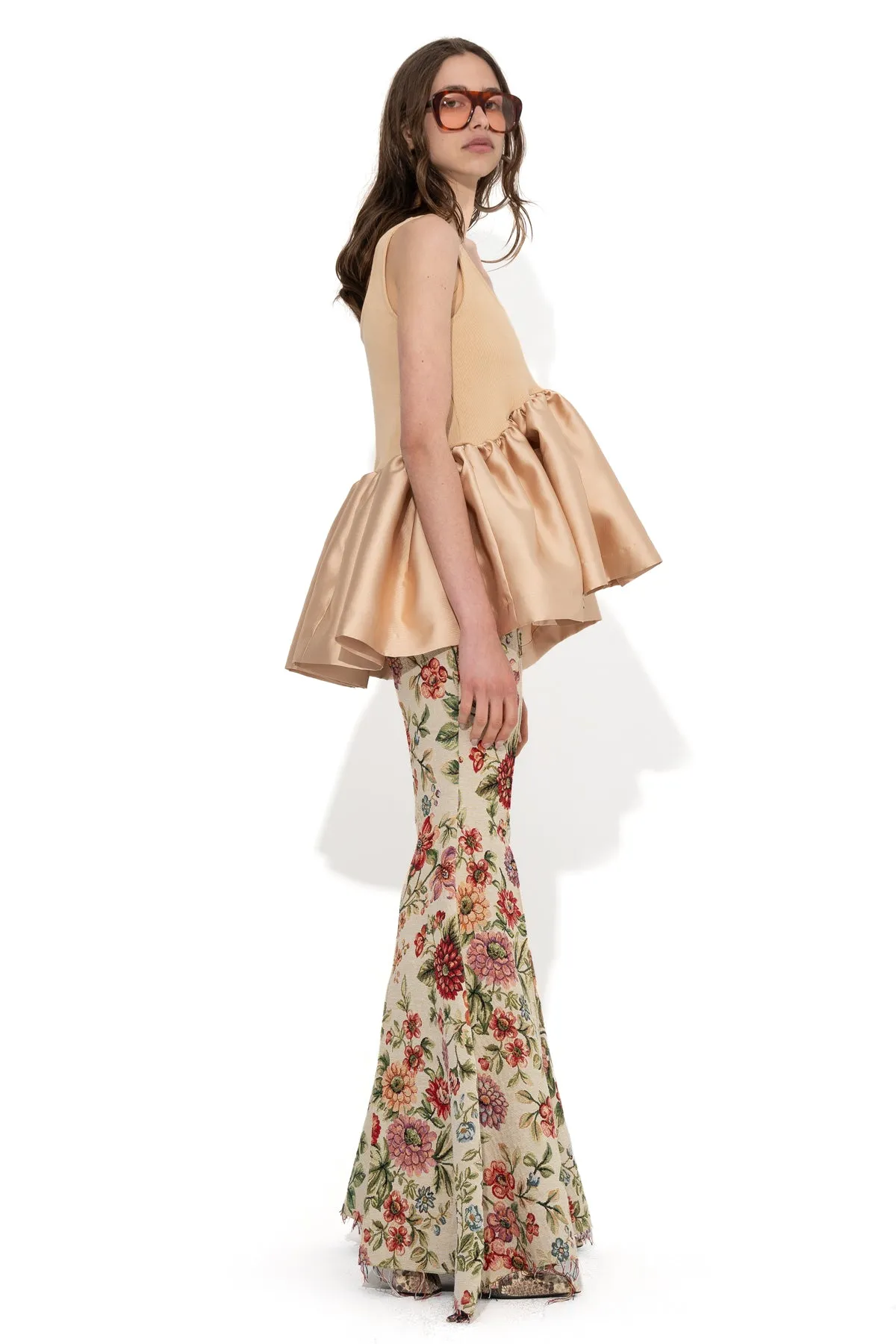 BEIGE SLEEVELESS PUFF HEM TOP