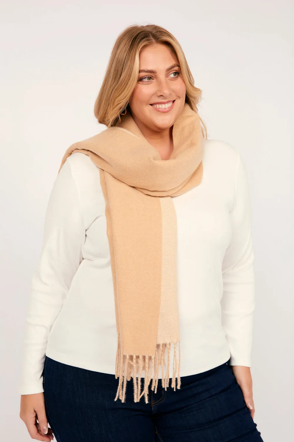 Latte Scarf in Beige