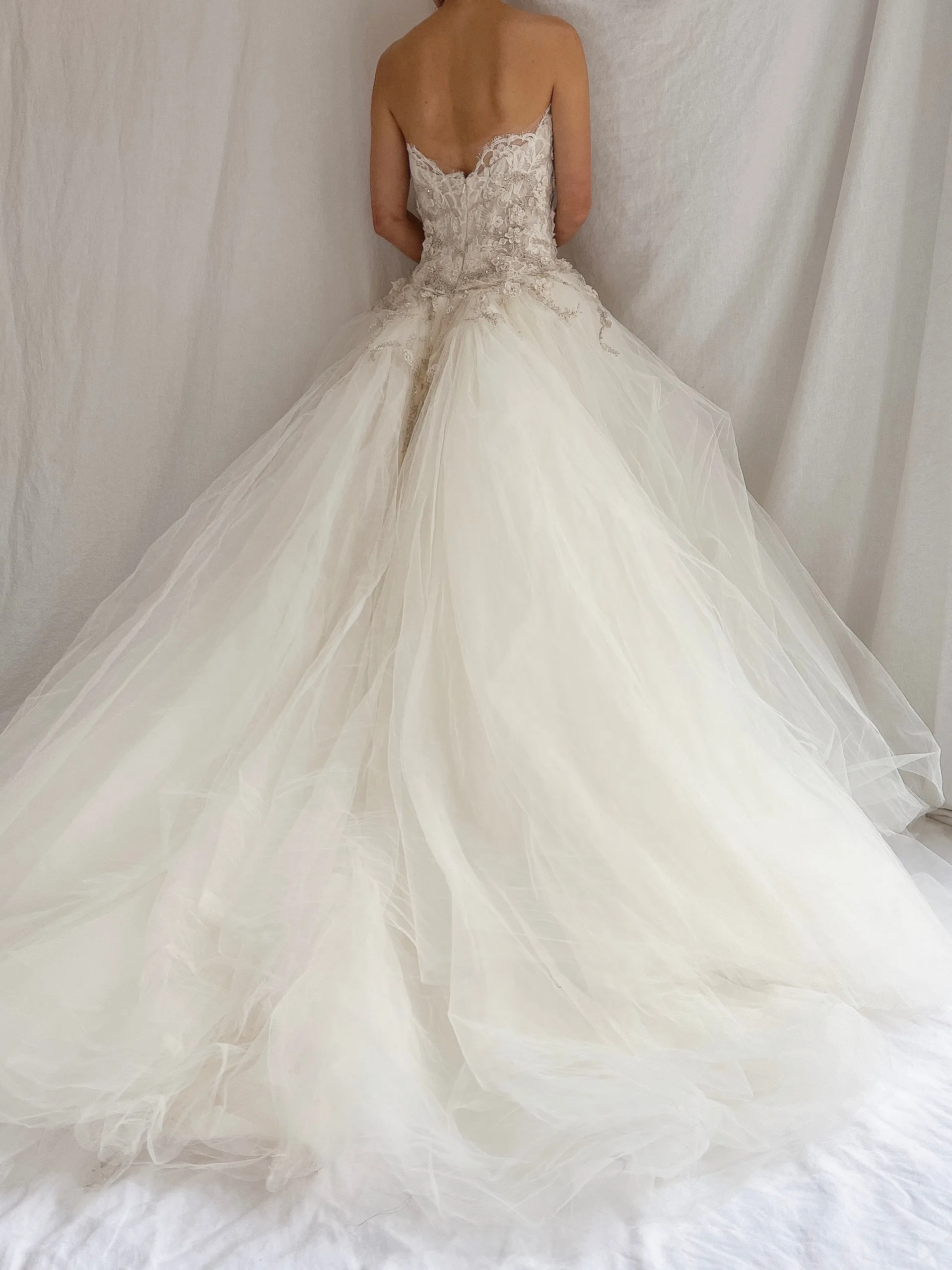 Lazaro Strapless Tulle Gown Sweetheart Bodice - XS/2