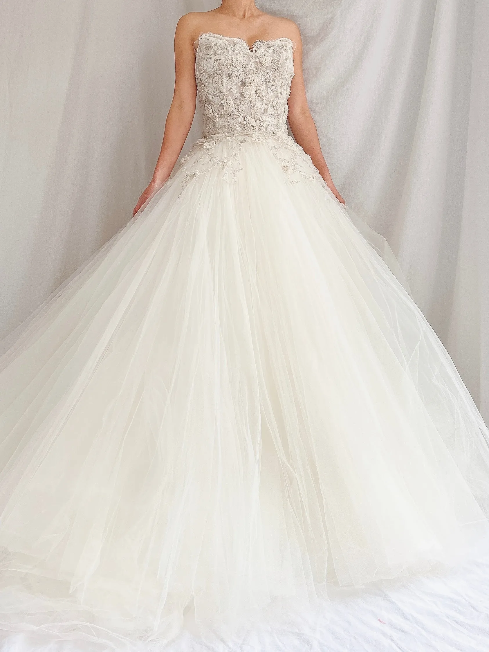 Lazaro Strapless Tulle Gown Sweetheart Bodice - XS/2