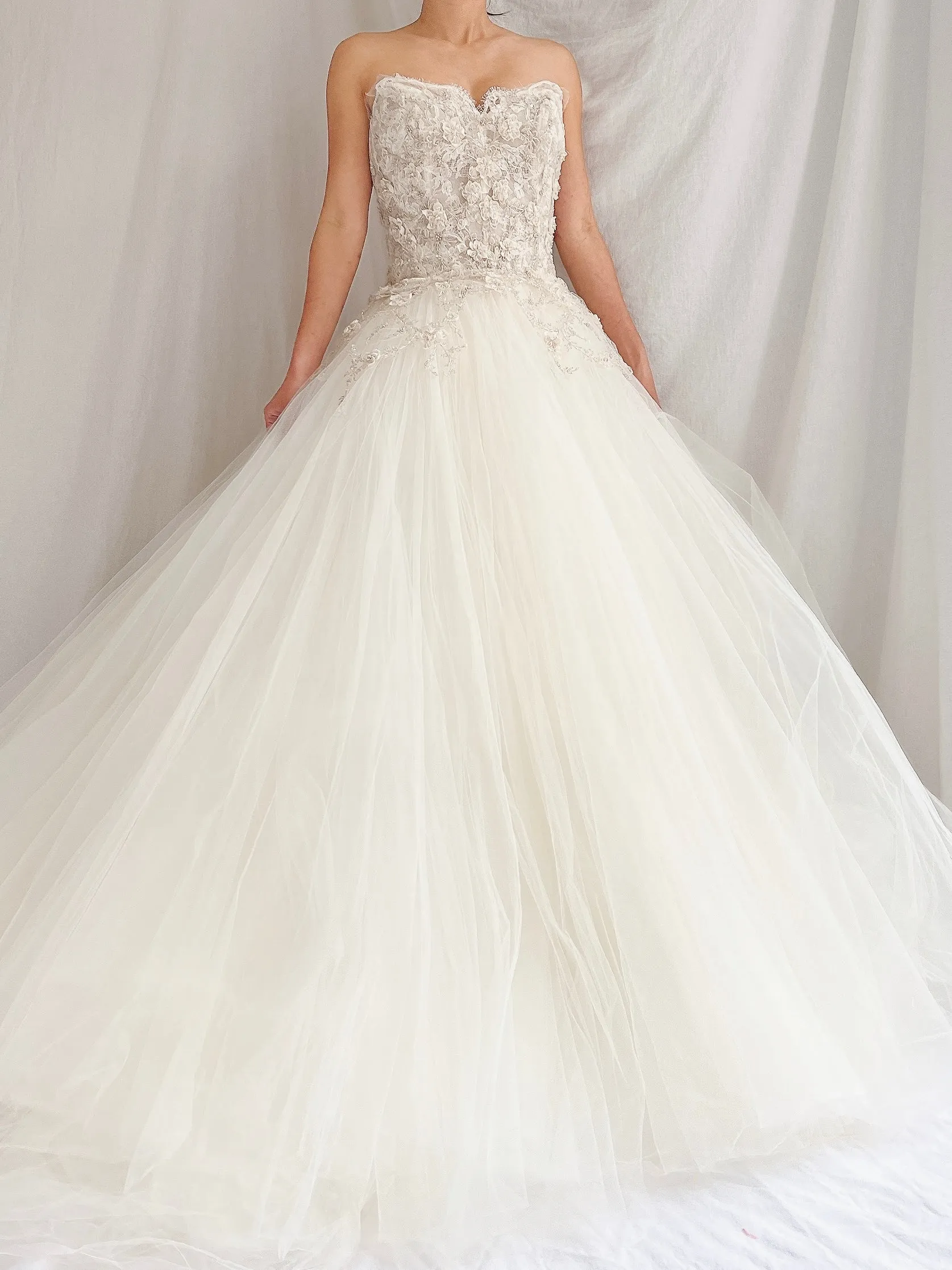Lazaro Strapless Tulle Gown Sweetheart Bodice - XS/2