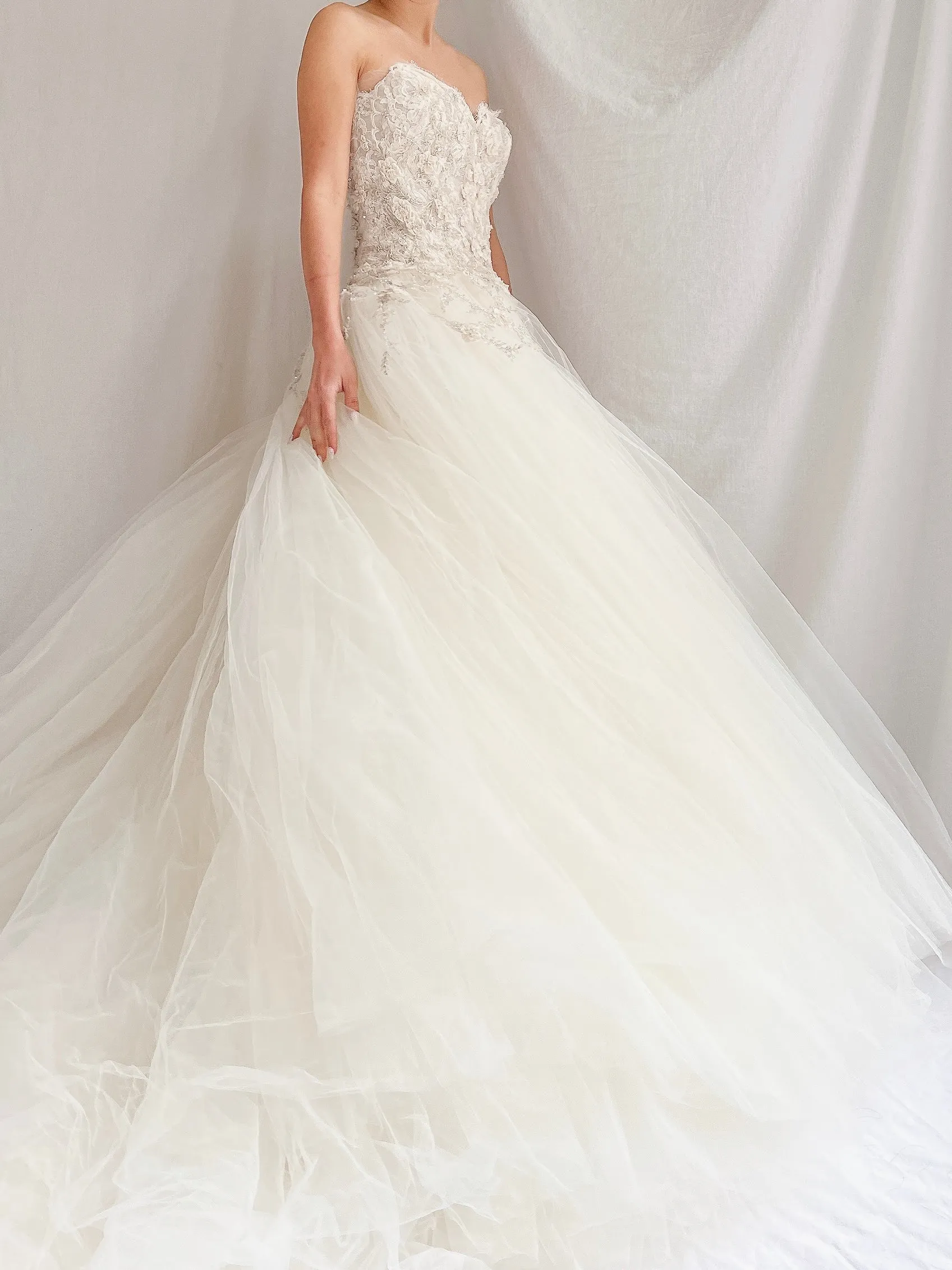 Lazaro Strapless Tulle Gown Sweetheart Bodice - XS/2