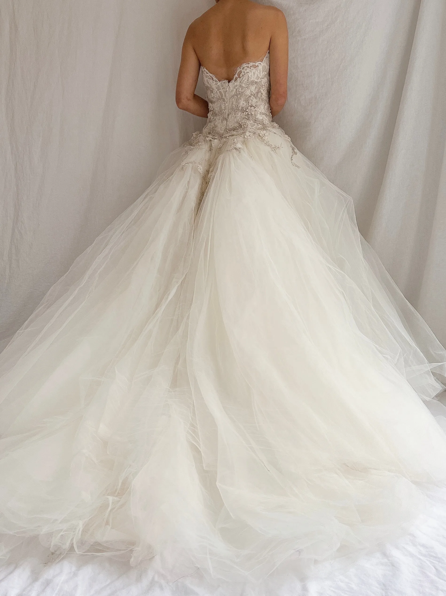 Lazaro Strapless Tulle Gown Sweetheart Bodice - XS/2