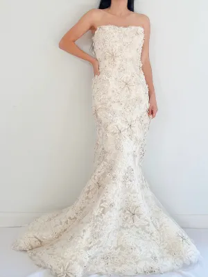 Monique Llhuilier 3D Lace Gown - S/4