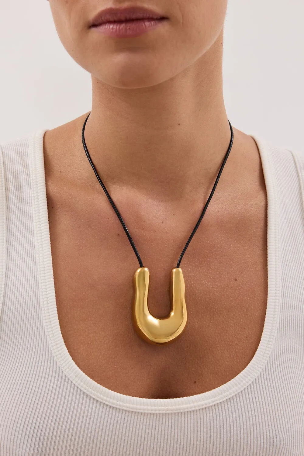 NOAH THE LABEL GOLD FLUID NECKLACE