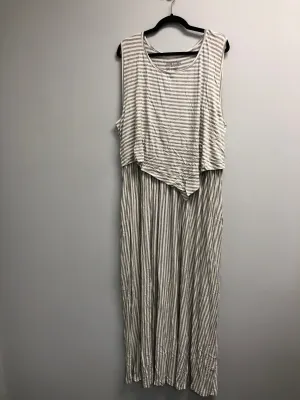 Outlet 7154 - Latched Mama Boardwalk Nursing Maxi - Heather Grey Stripe - 3X