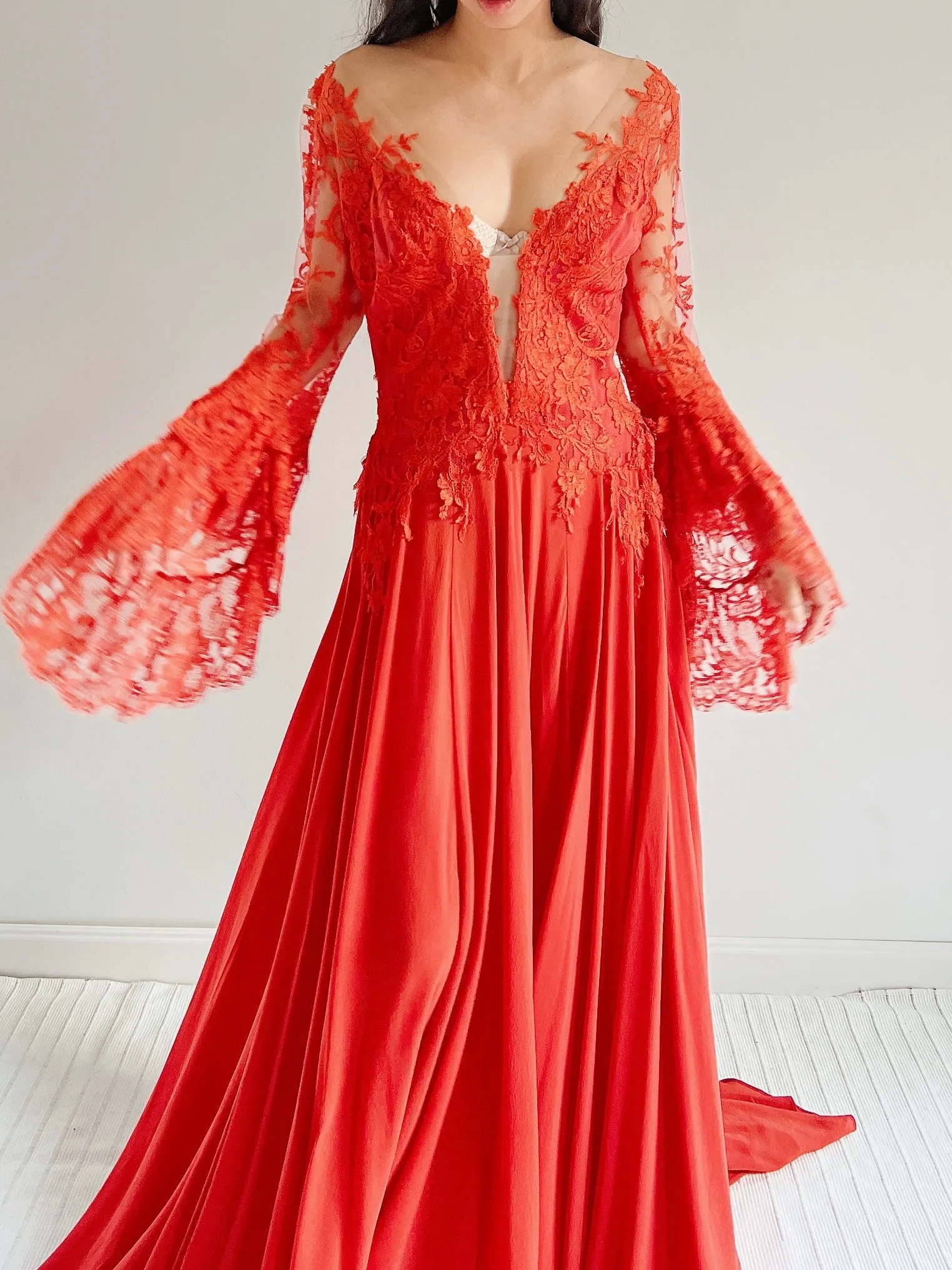 Pnina Tornai Silk Chiffon and Ecru Lace Gown - M