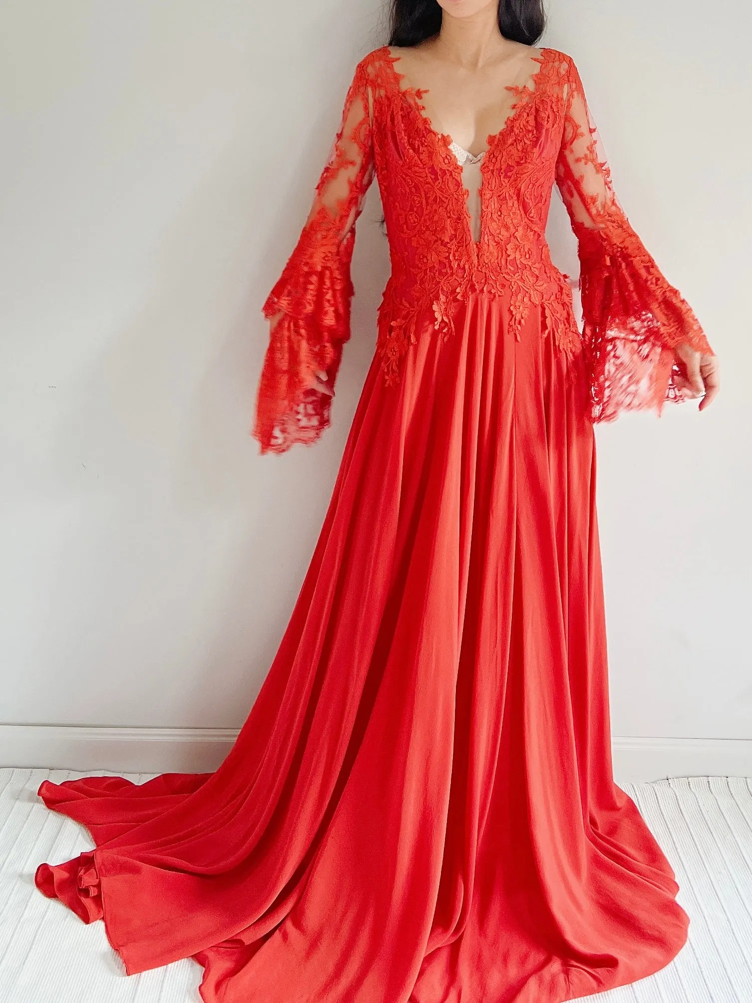 Pnina Tornai Silk Chiffon and Ecru Lace Gown - M