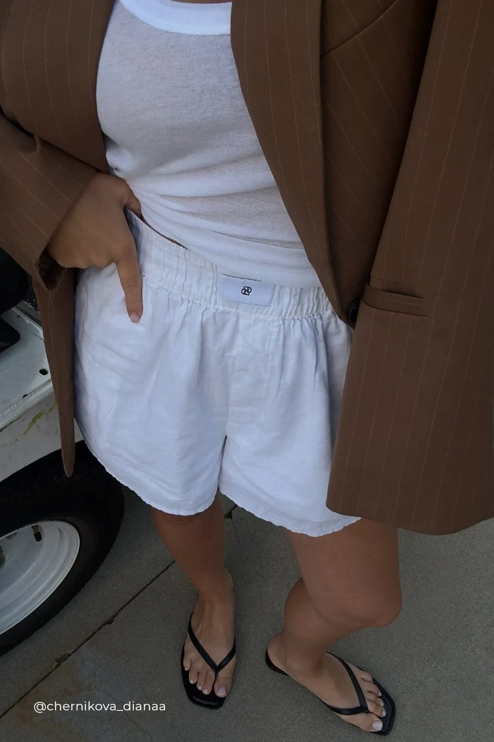 RHEA WHITE COTTON SHORT
