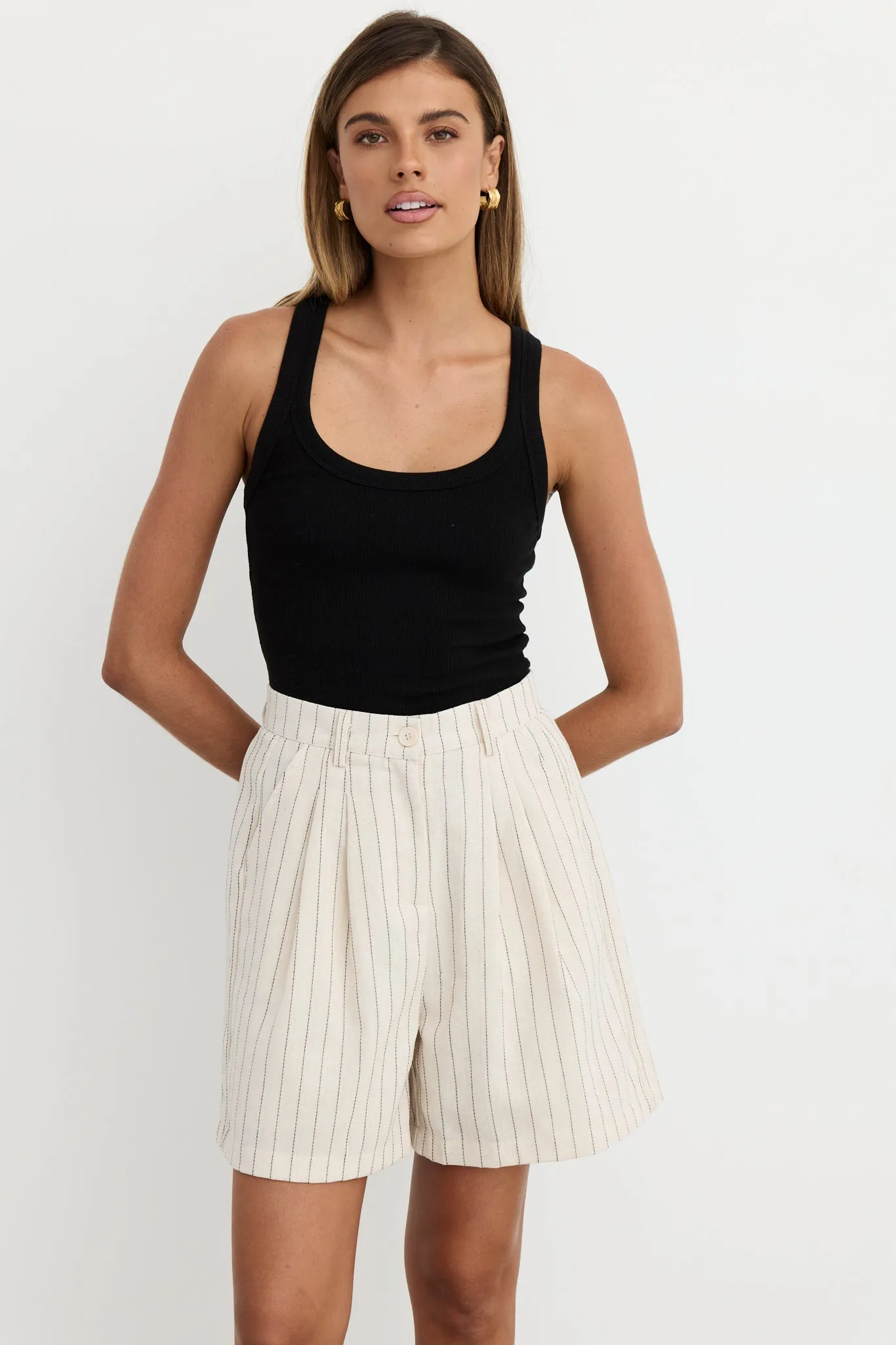 Sara Short (Beige)