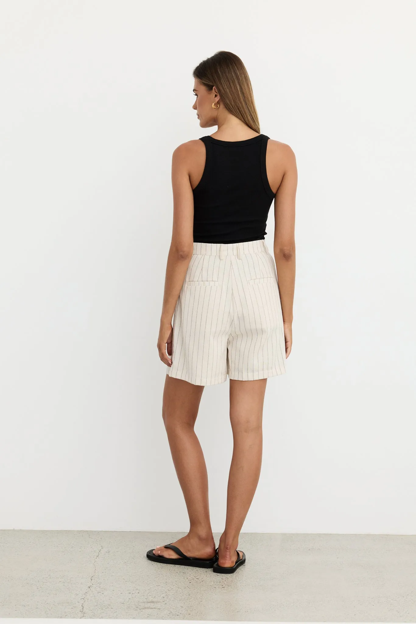 Sara Short (Beige)