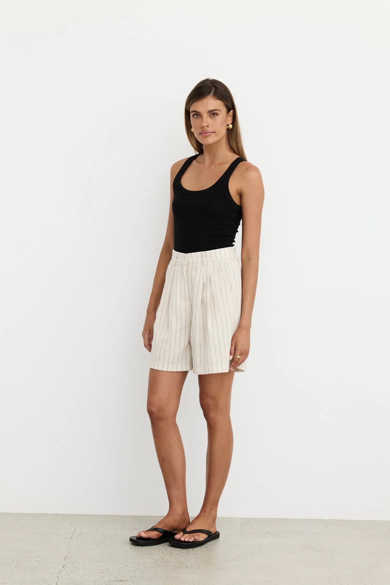 Sara Short (Beige)