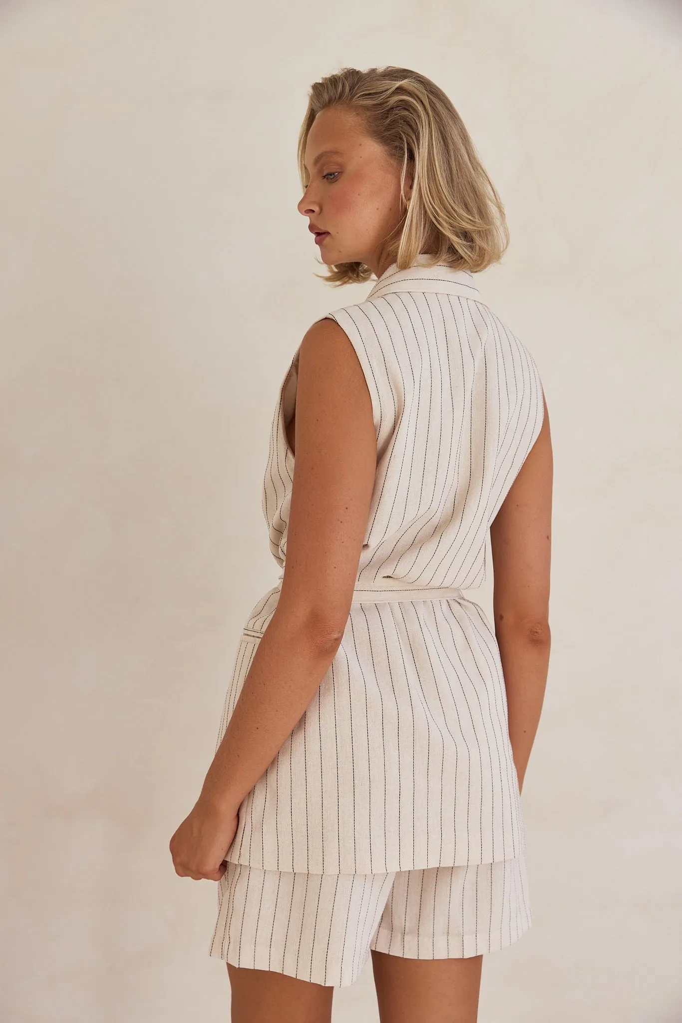 Sara Vest (Beige)
