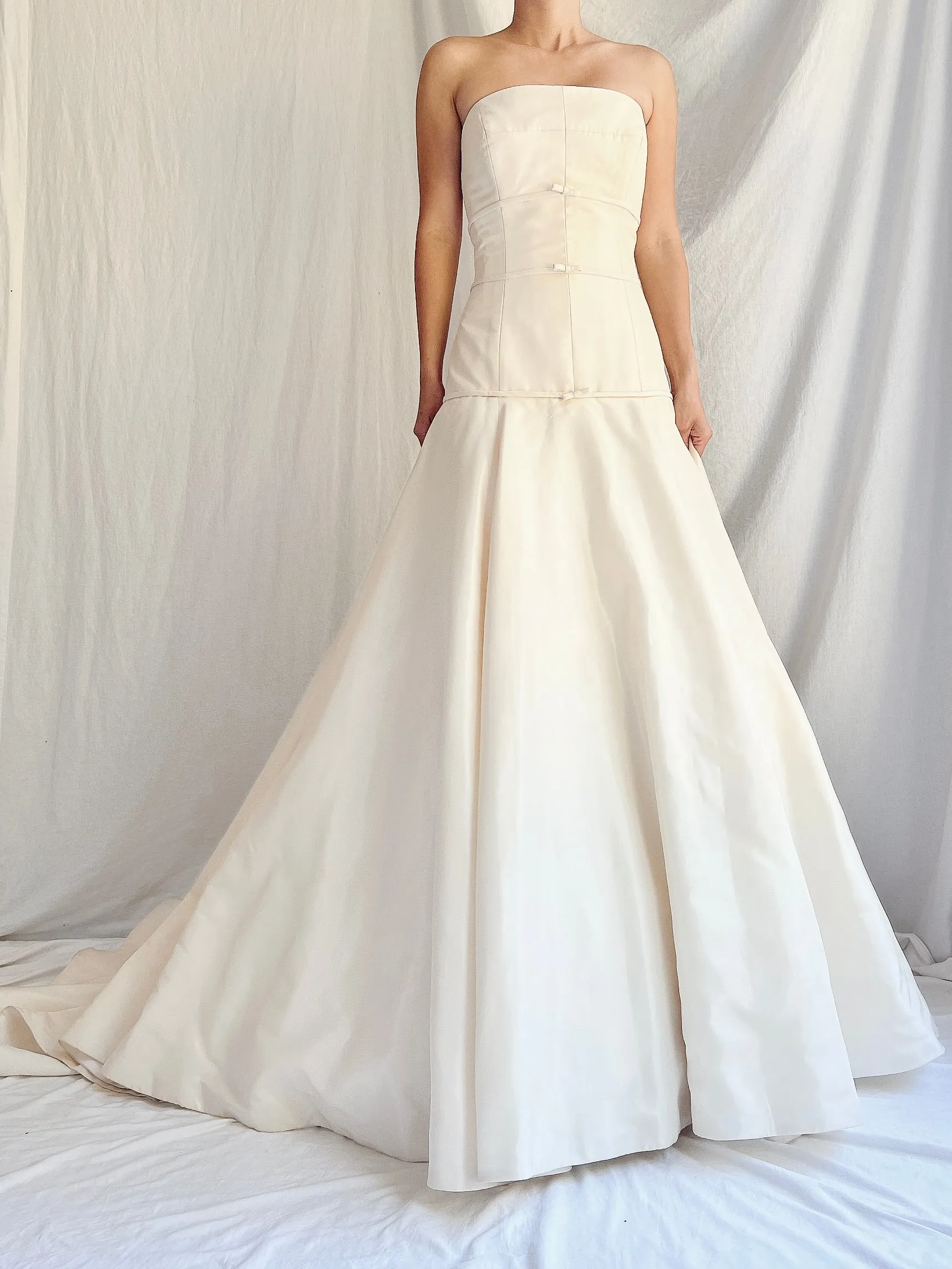 Vintage Cream Taffeta Dropped Waist Gown - S/M 6/8