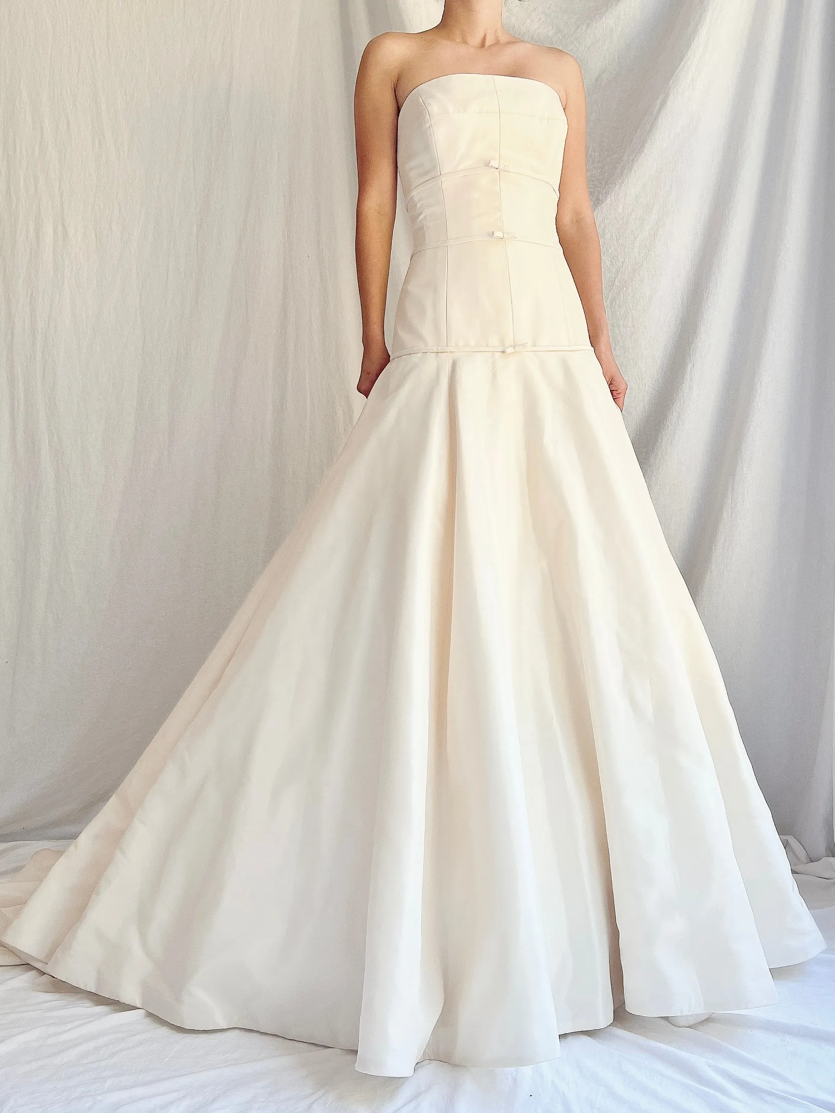 Vintage Cream Taffeta Dropped Waist Gown - S/M 6/8