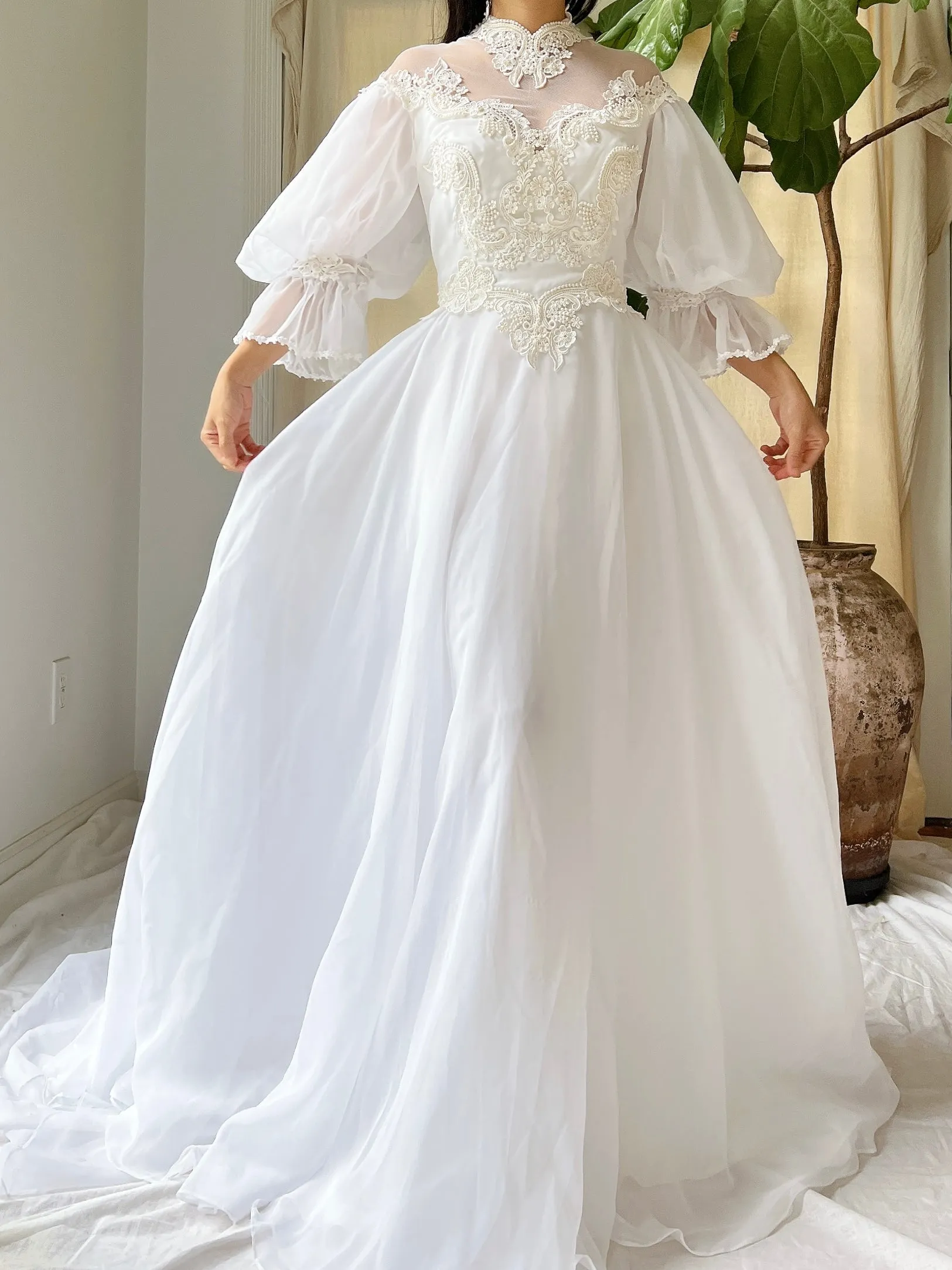 Vintage Puff Sleeve Dress - S