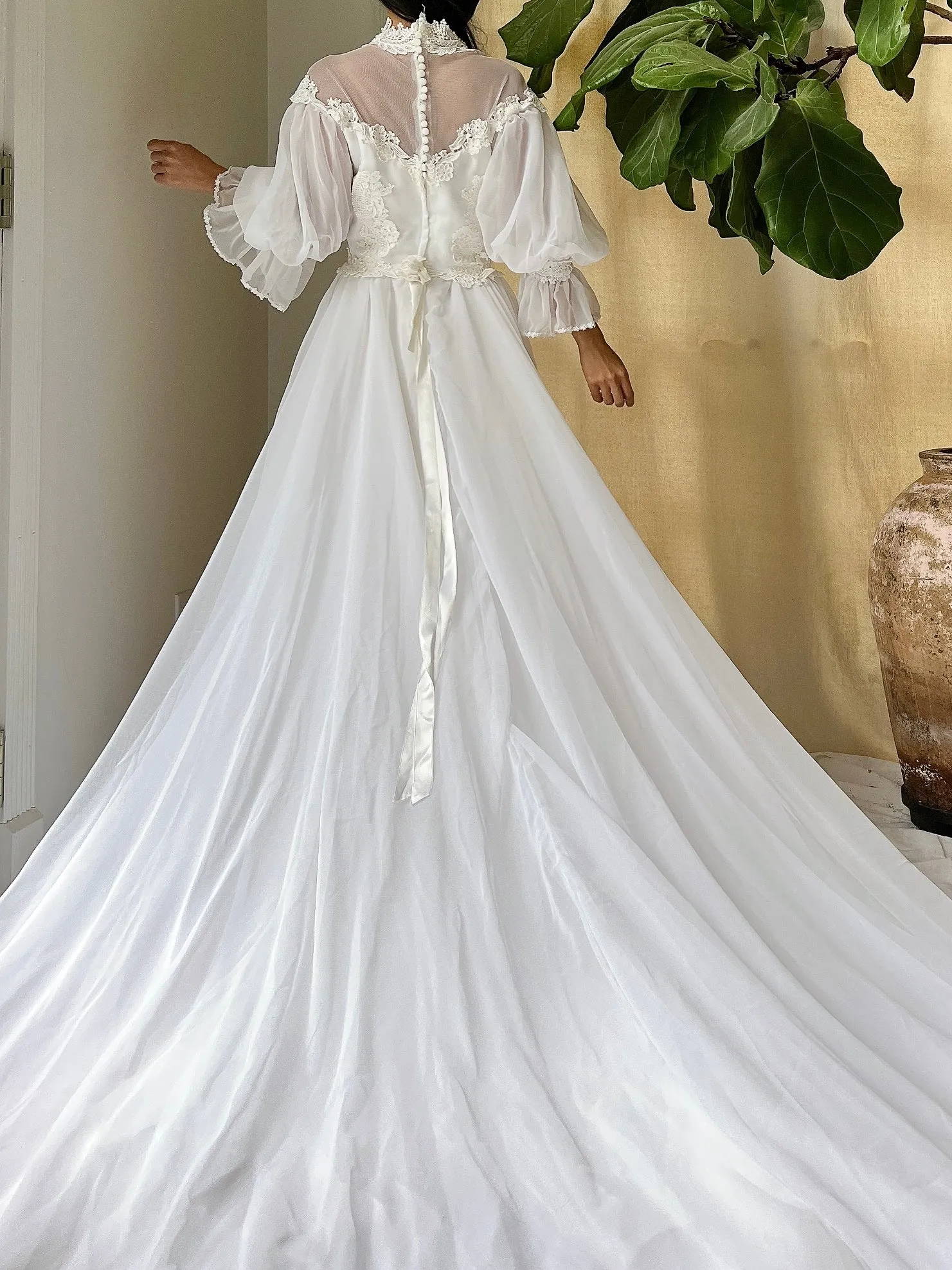 Vintage Puff Sleeve Dress - S