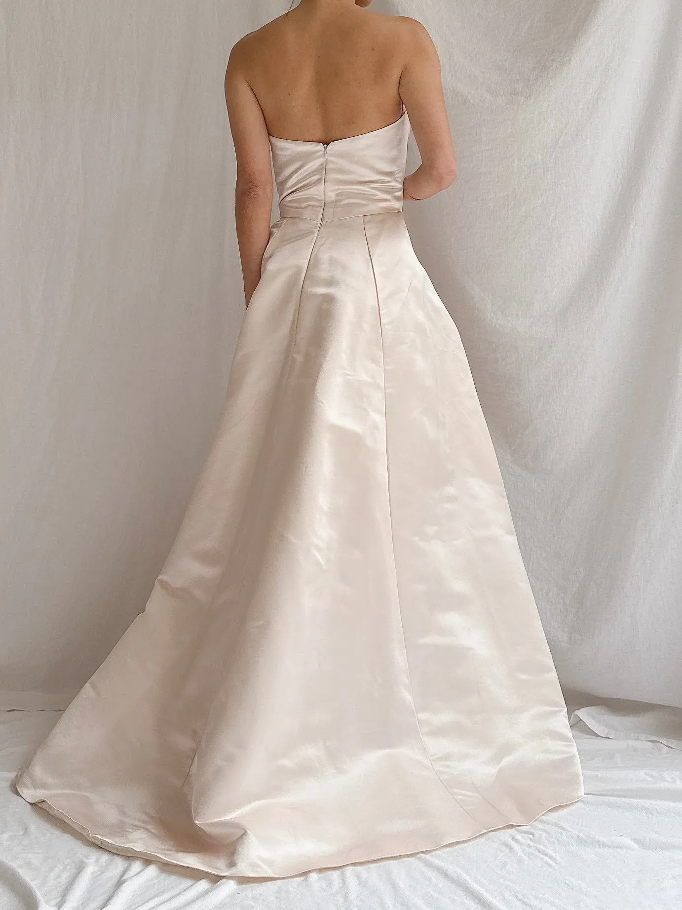 Vintage Shell Pink Silk Duchesse Satin Strapless Gown - S/4/6